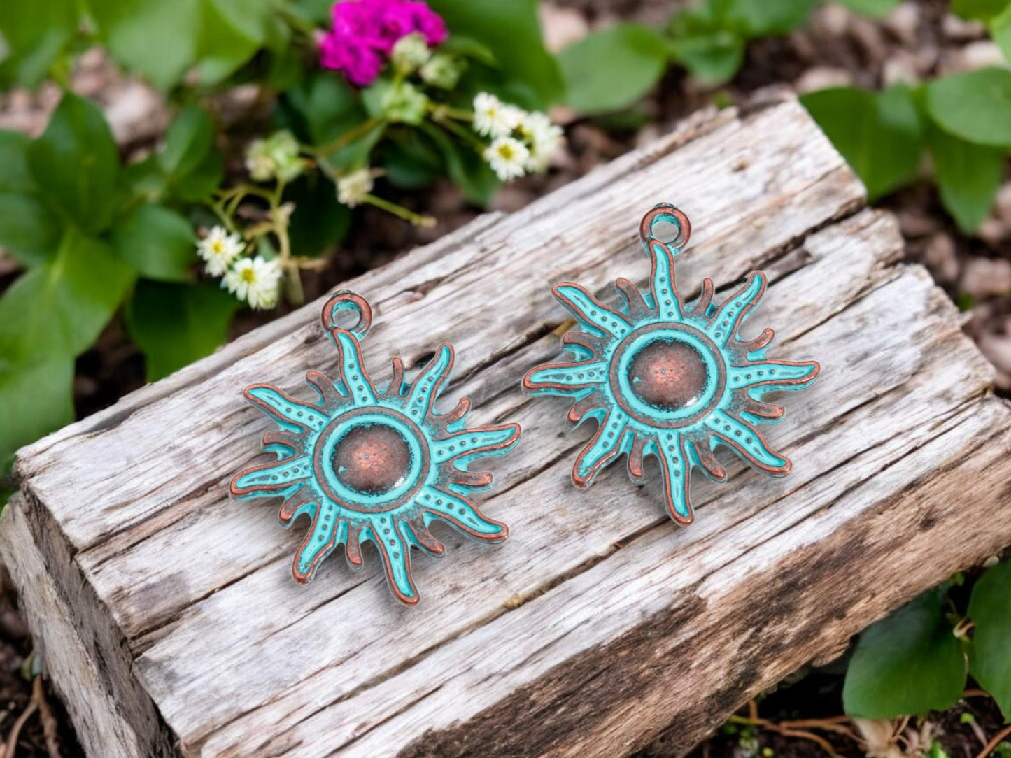 Sun Charms - Patina Charms - Metal Charms - Copper Charms - 15mm - 20pcs - 27x23pcs - (A667)