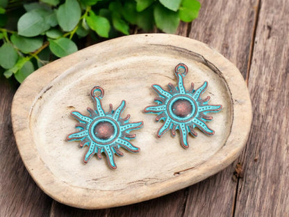 Sun Charms - Patina Charms - Metal Charms - Copper Charms - 15mm - 20pcs - 27x23pcs - (A667)