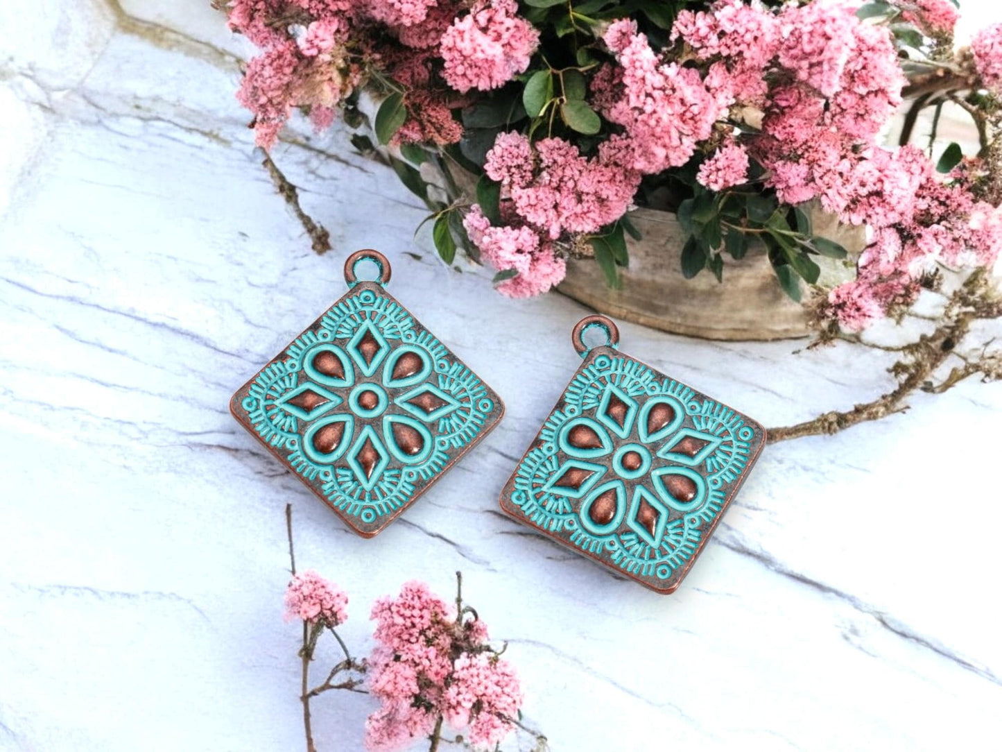 Metal Charms - Patina Charms - Drop Charms - Copper Charms - 28x25mm - 20pcs - (A522)