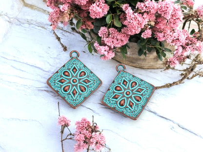 Metal Charms - Patina Charms - Drop Charms - Copper Charms - 28x25mm - 20pcs - (A522)
