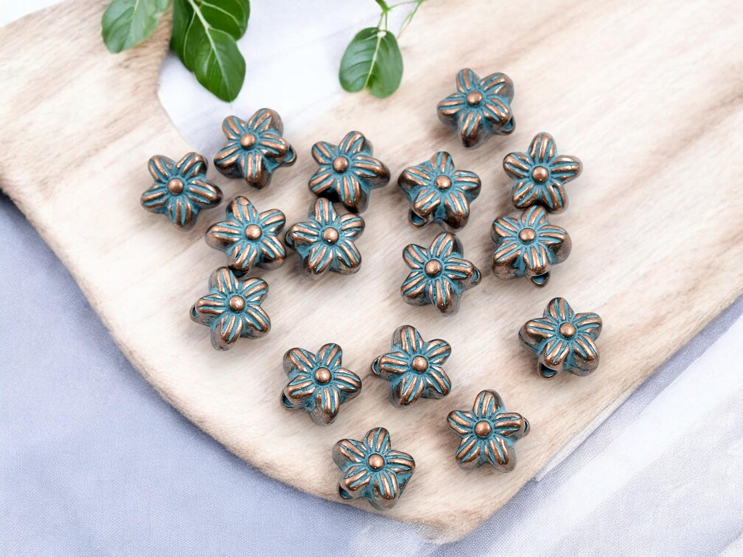 Metal Beads - Copper Beads - Flower Beads - Floral Charm - Patina Beads - 7mm - 100pcs - (4633)
