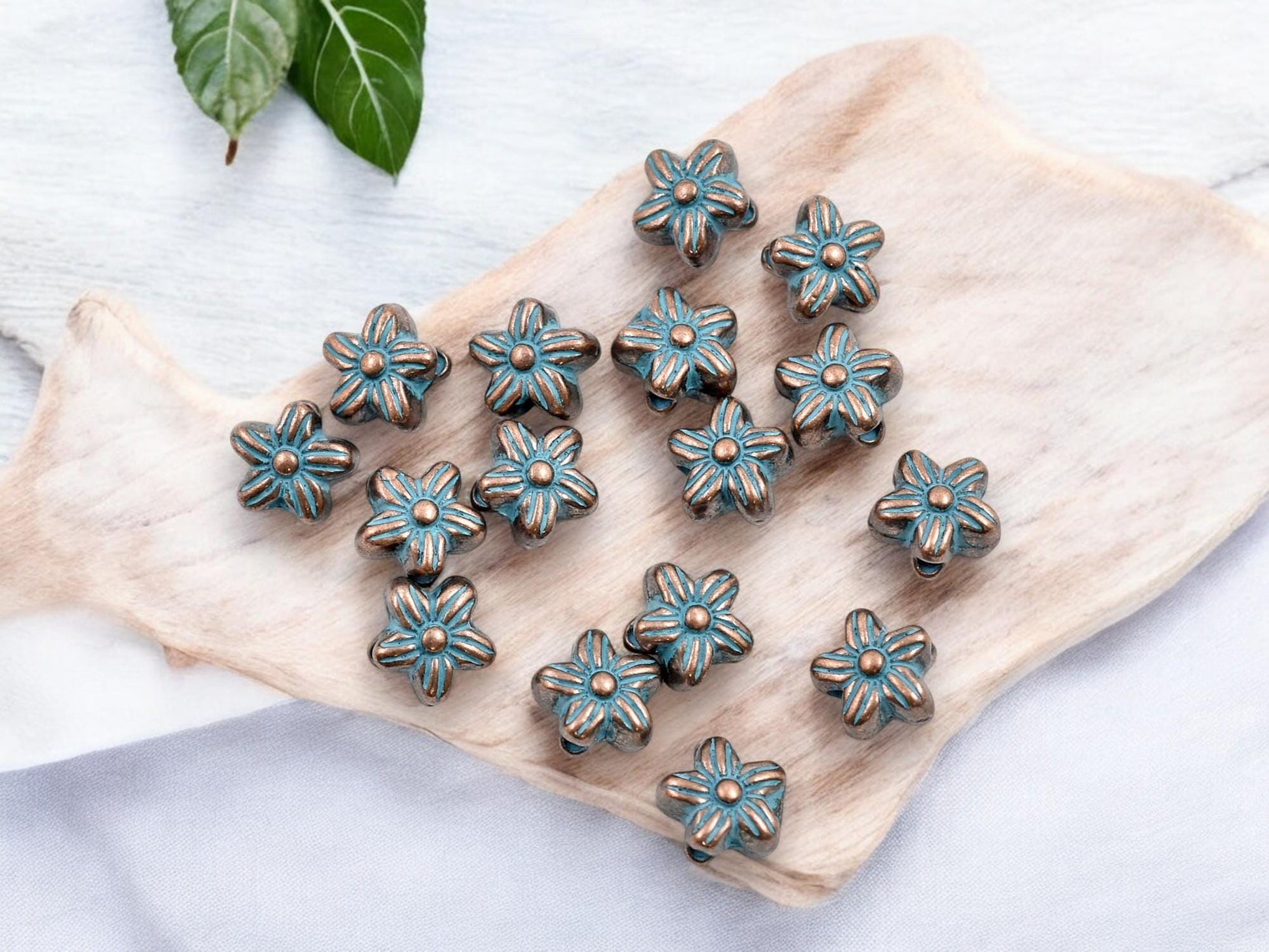 Metal Beads - Copper Beads - Flower Beads - Floral Charm - Patina Beads - 7mm - 100pcs - (4633)
