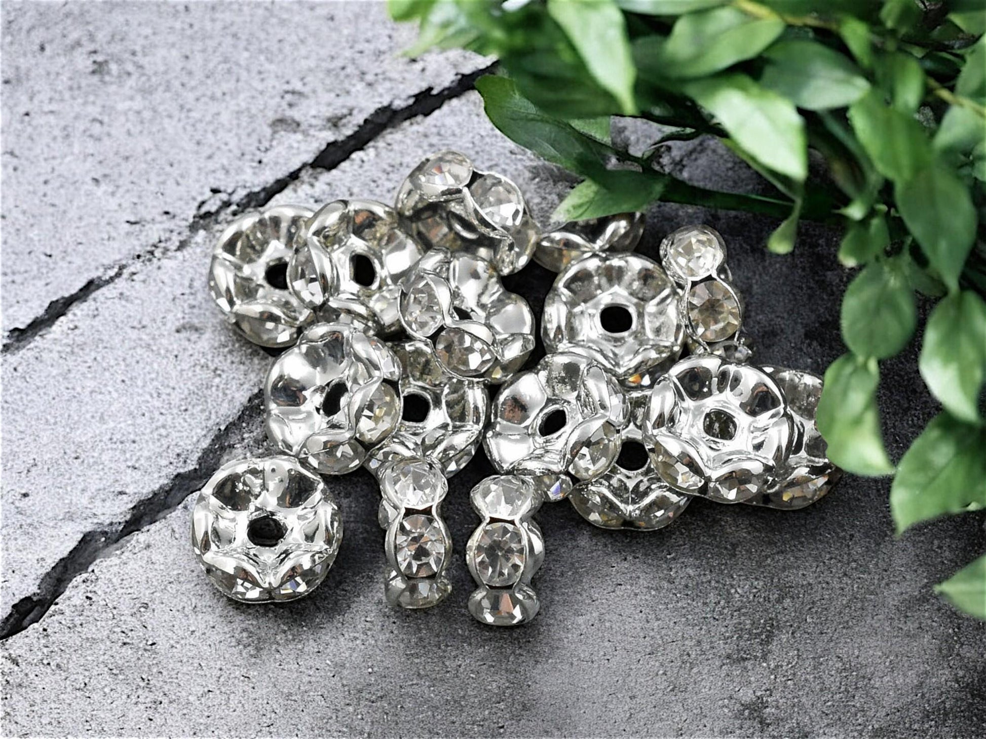 Pewter w/ Crystal Rhinestone Wavy Edge Rondelle Spacer Beads