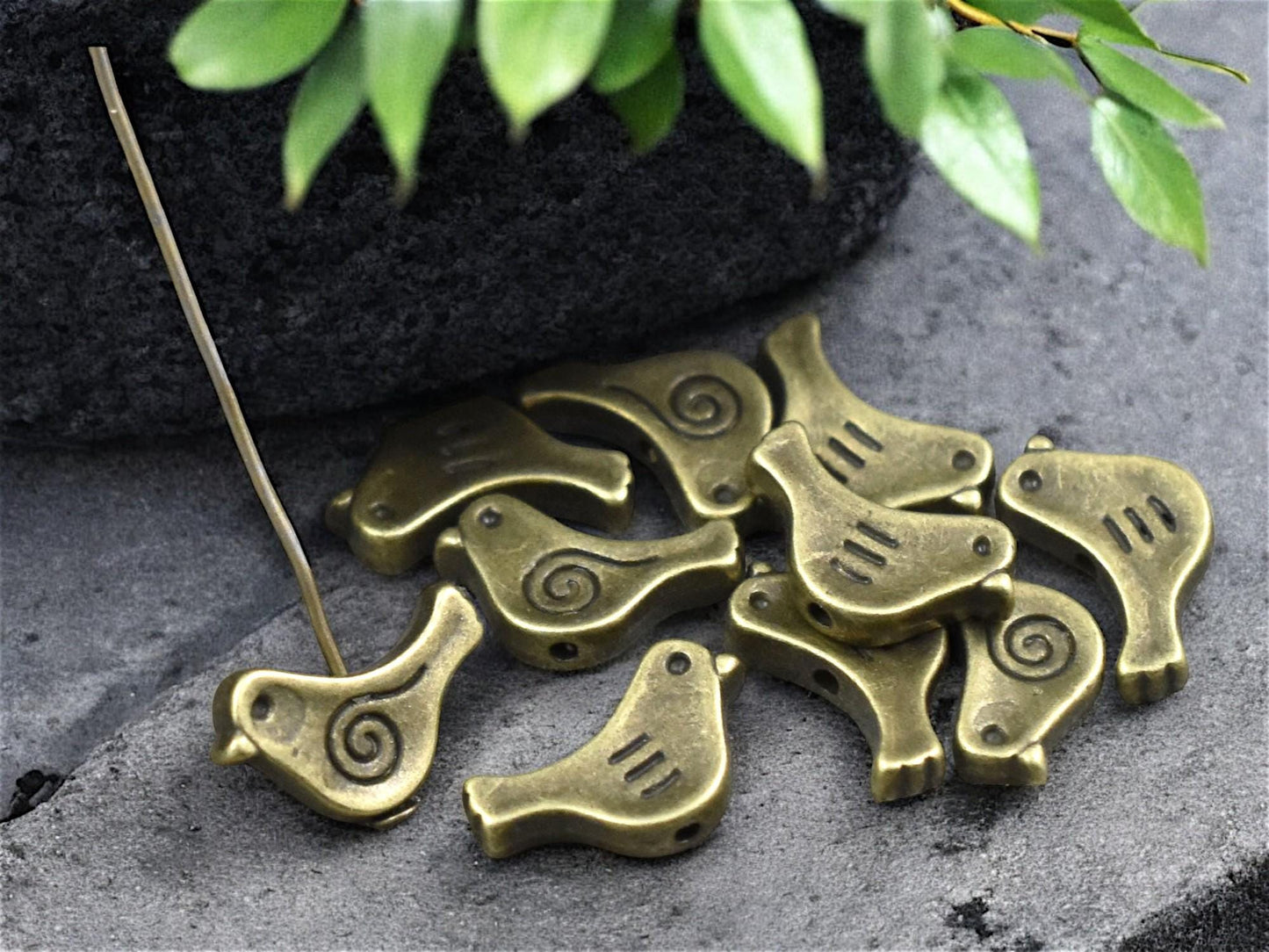 *10* 9x15mm Antique Bronze Bird Beads