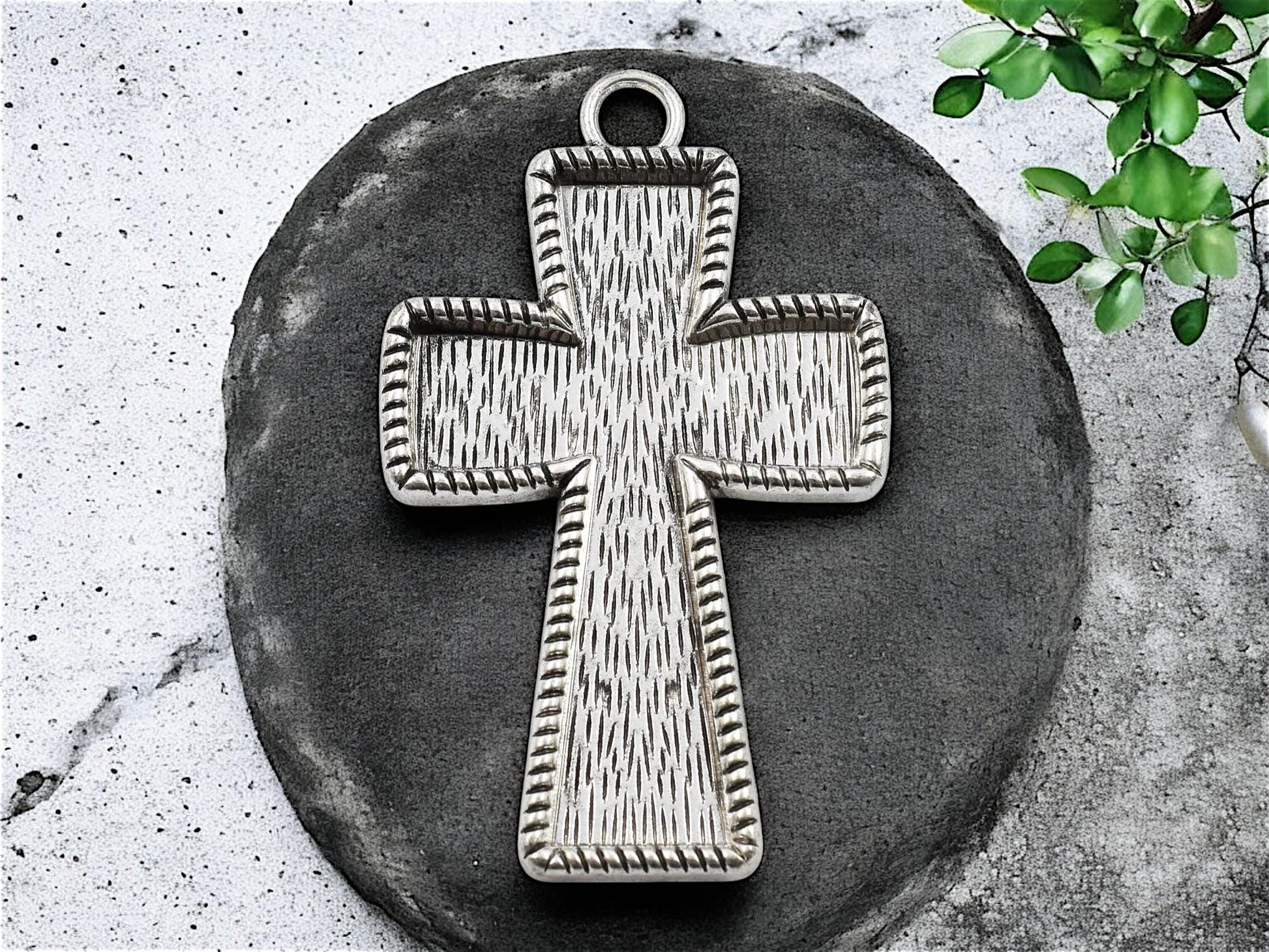 Metal Pendant - Cross Pendant - DIY Resin Jewelry - Open Bezel Pendant - 70x43mm - 2pcs