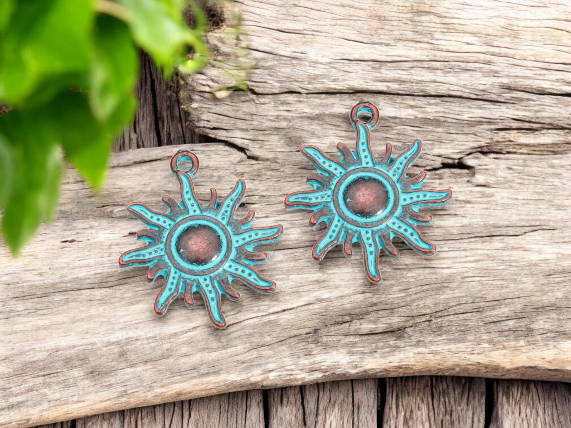 Sun Charms - Patina Charms - Metal Charms - Copper Charms - 15mm - 20pcs - 27x23pcs - (A667)