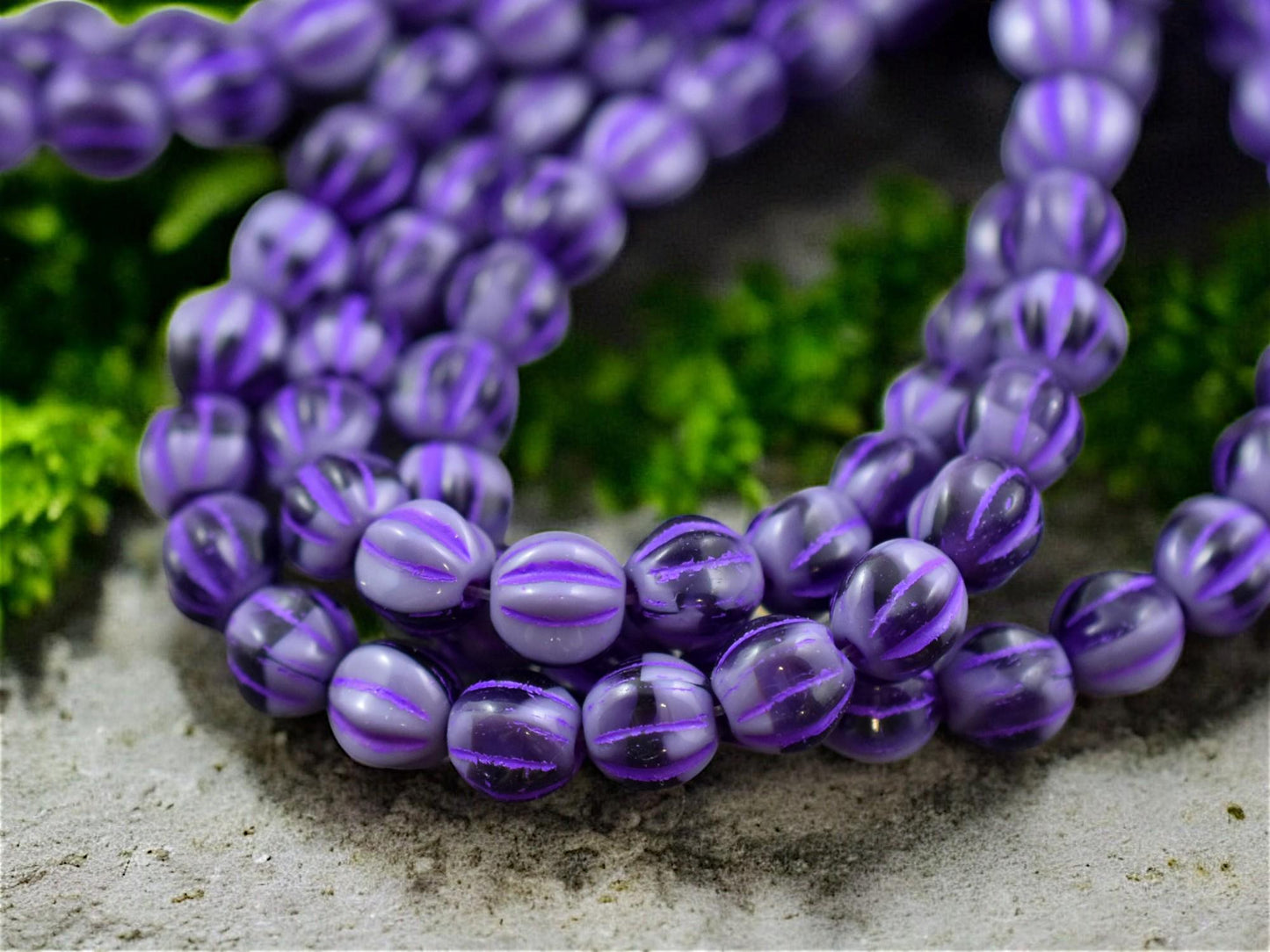 *25* 6mm Purple Pansy Round Melon Beads