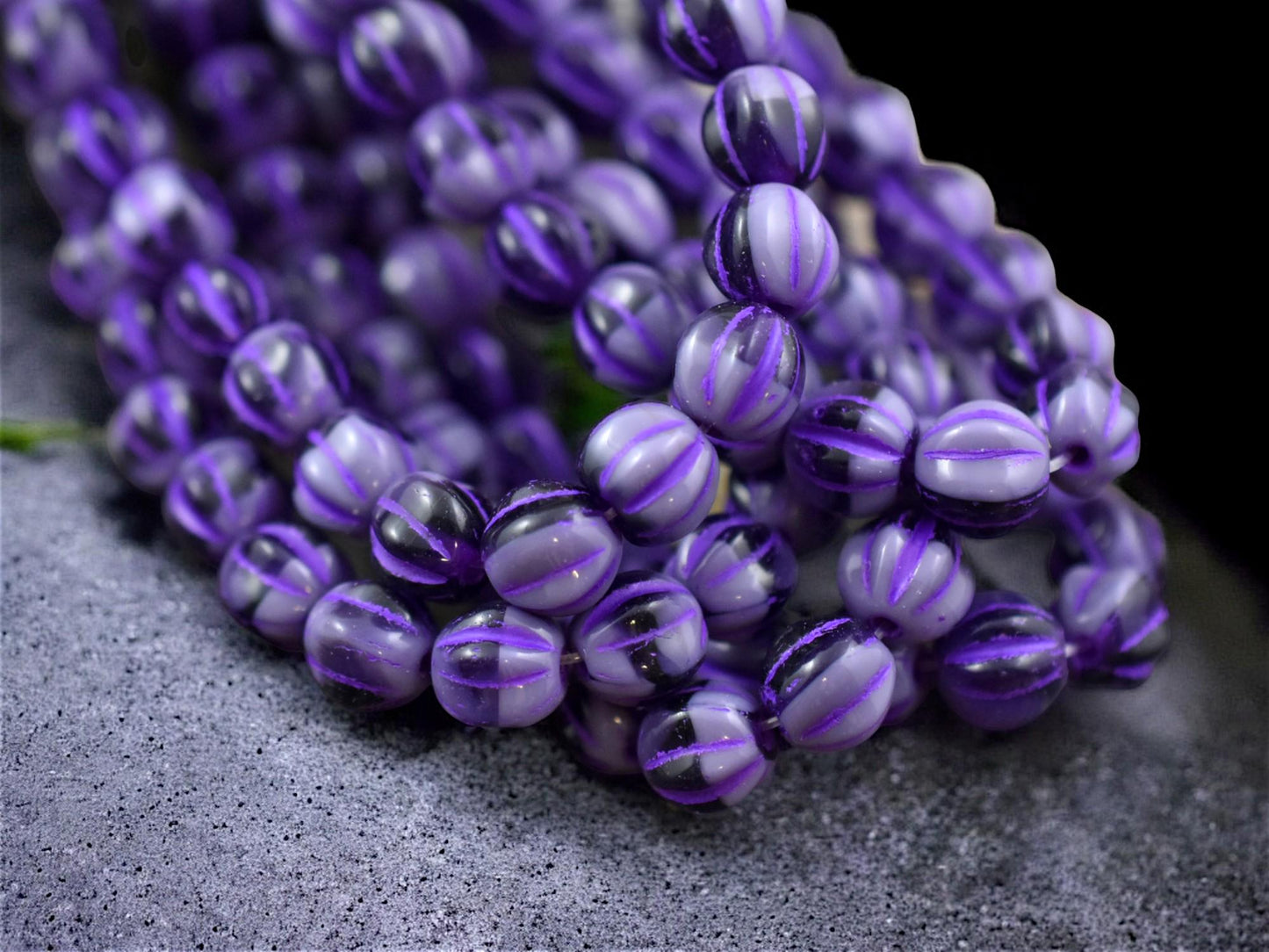*25* 6mm Purple Pansy Round Melon Beads