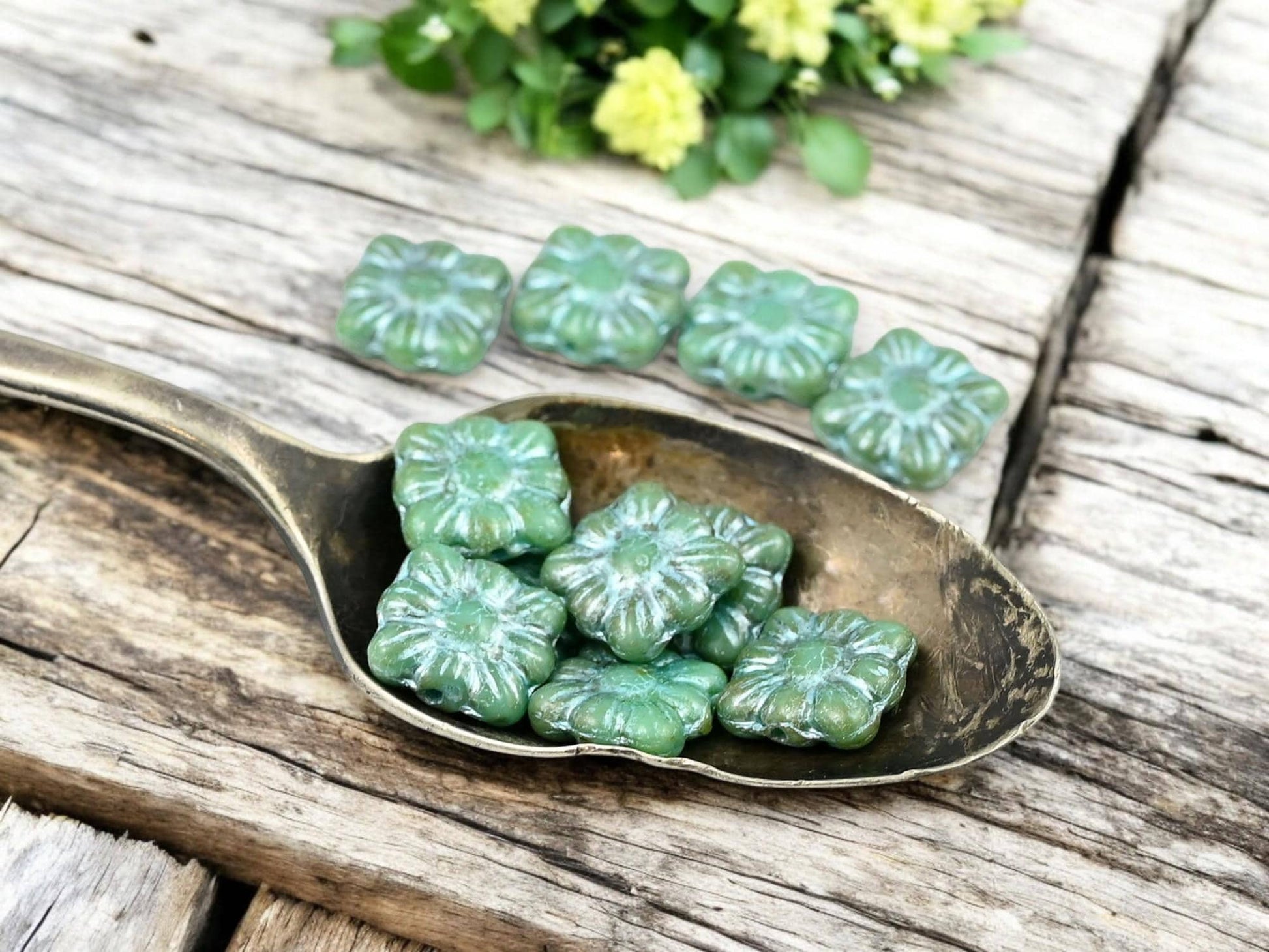 Czech Glass Beads - Flower Beads - Czech Glass Flowers - Square Flowers - 11mm Flower - 13pcs - (4705)