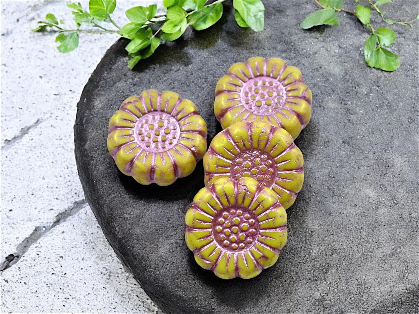 *12* 13mm Metallic Pink Washed Gaspeite Green Sunflower Coin Beads