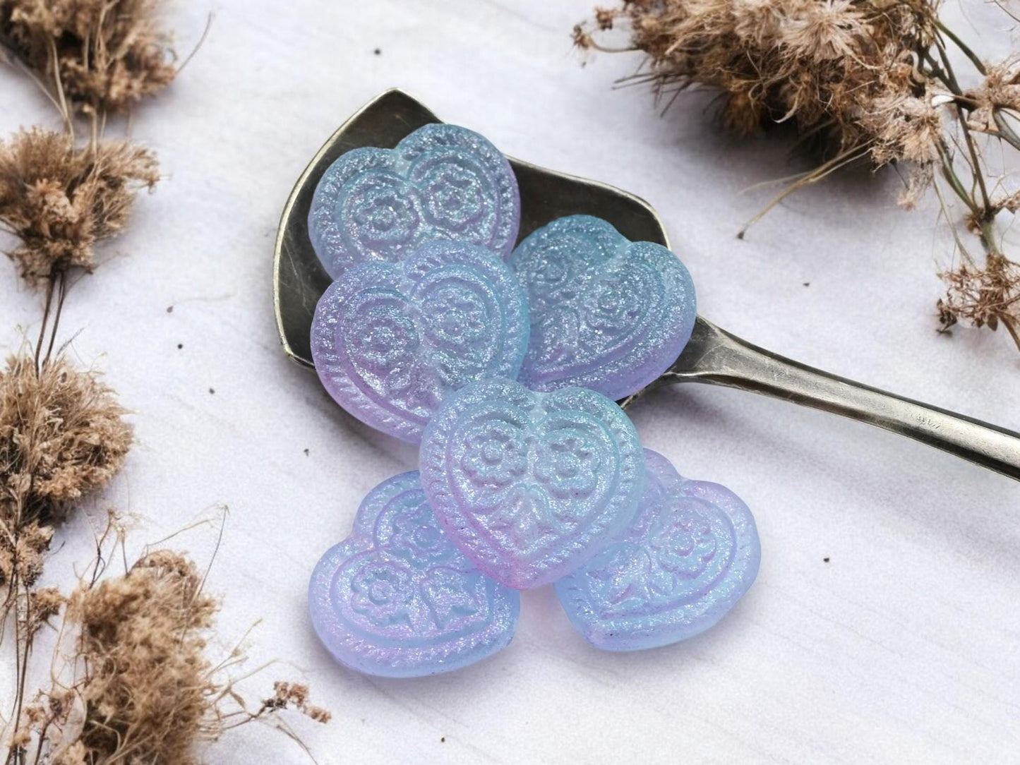 Heart Beads - Czech Glass Beads - Gold Beads - Floral Beads - 17mm - 6pcs - (3725)