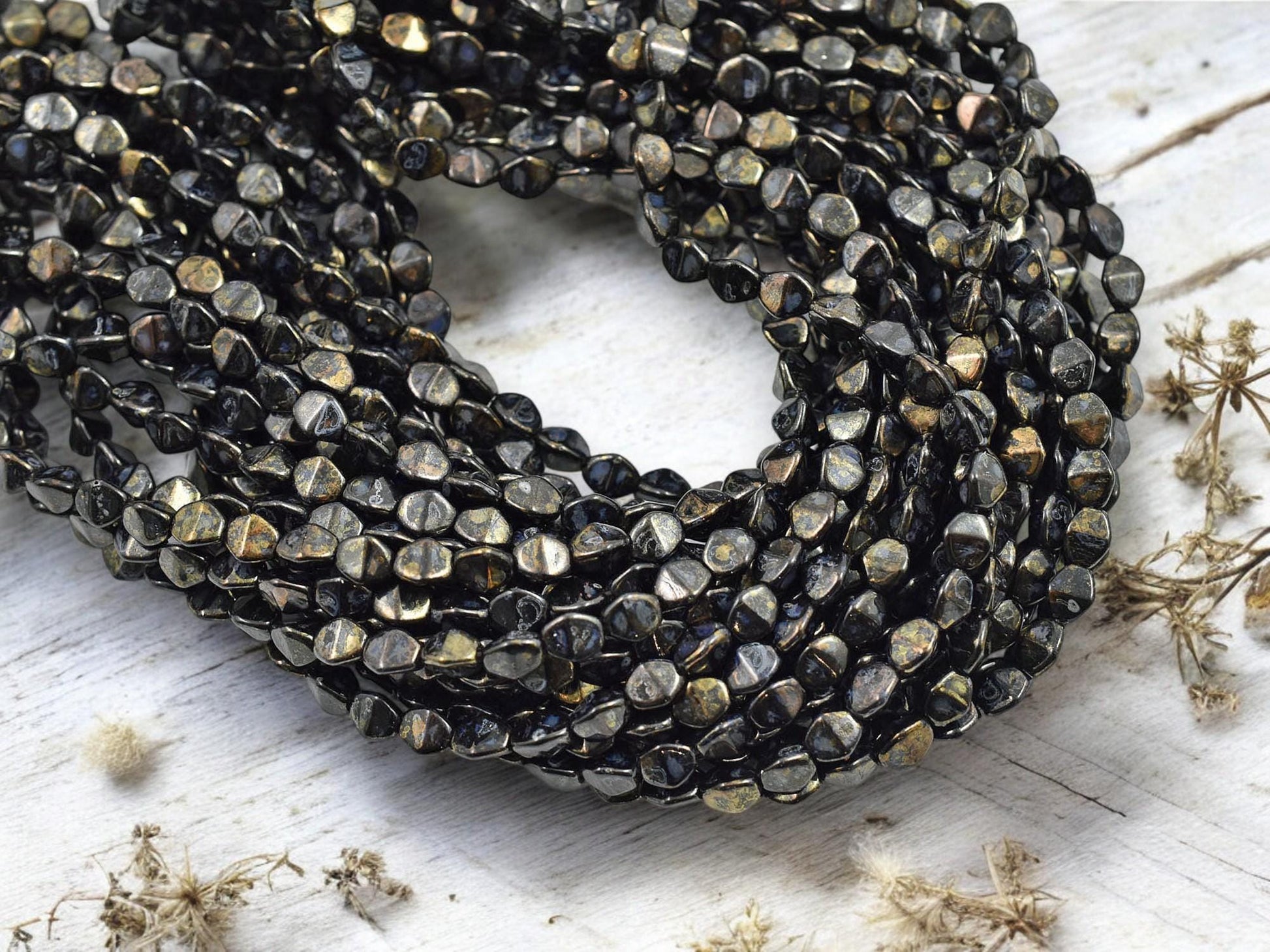 Pinch Beads - Czech Glass Beads - Picasso Beads - Oval Beads - Small Beads - Bead Crochet - 5x4mm - 50pcs - (3233)