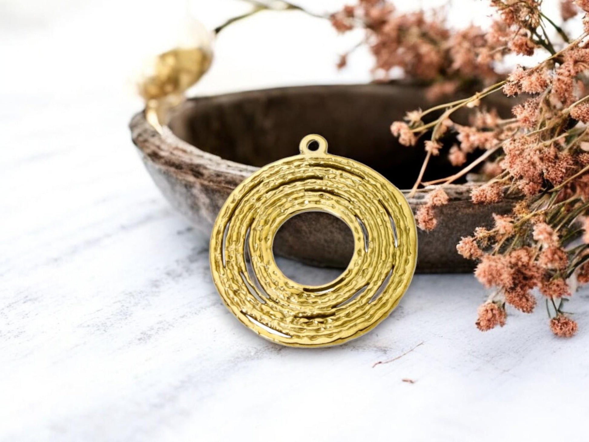 Metal Pendant - Gold Pendant - Bohemian Pendant - Floating Ring Pendant - 33x30mm - (3532)