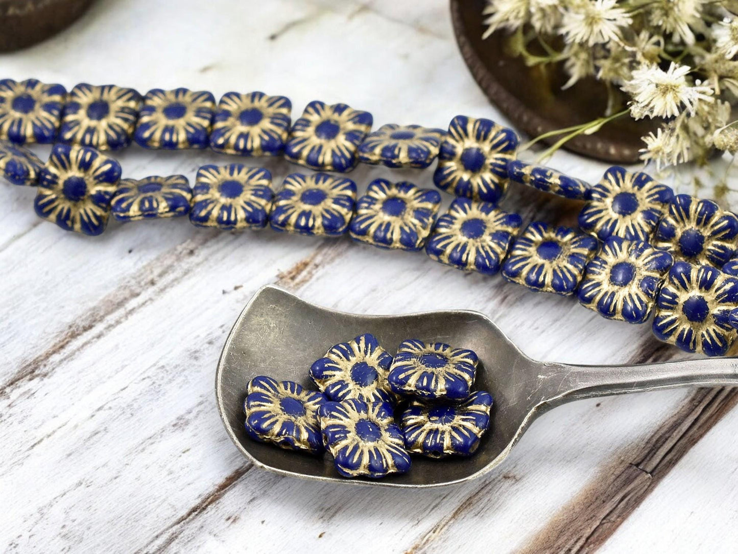 Czech Glass Beads - Flower Beads - Czech Glass Flowers - Square Flowers - 11mm Flower - 13pcs - (5569)