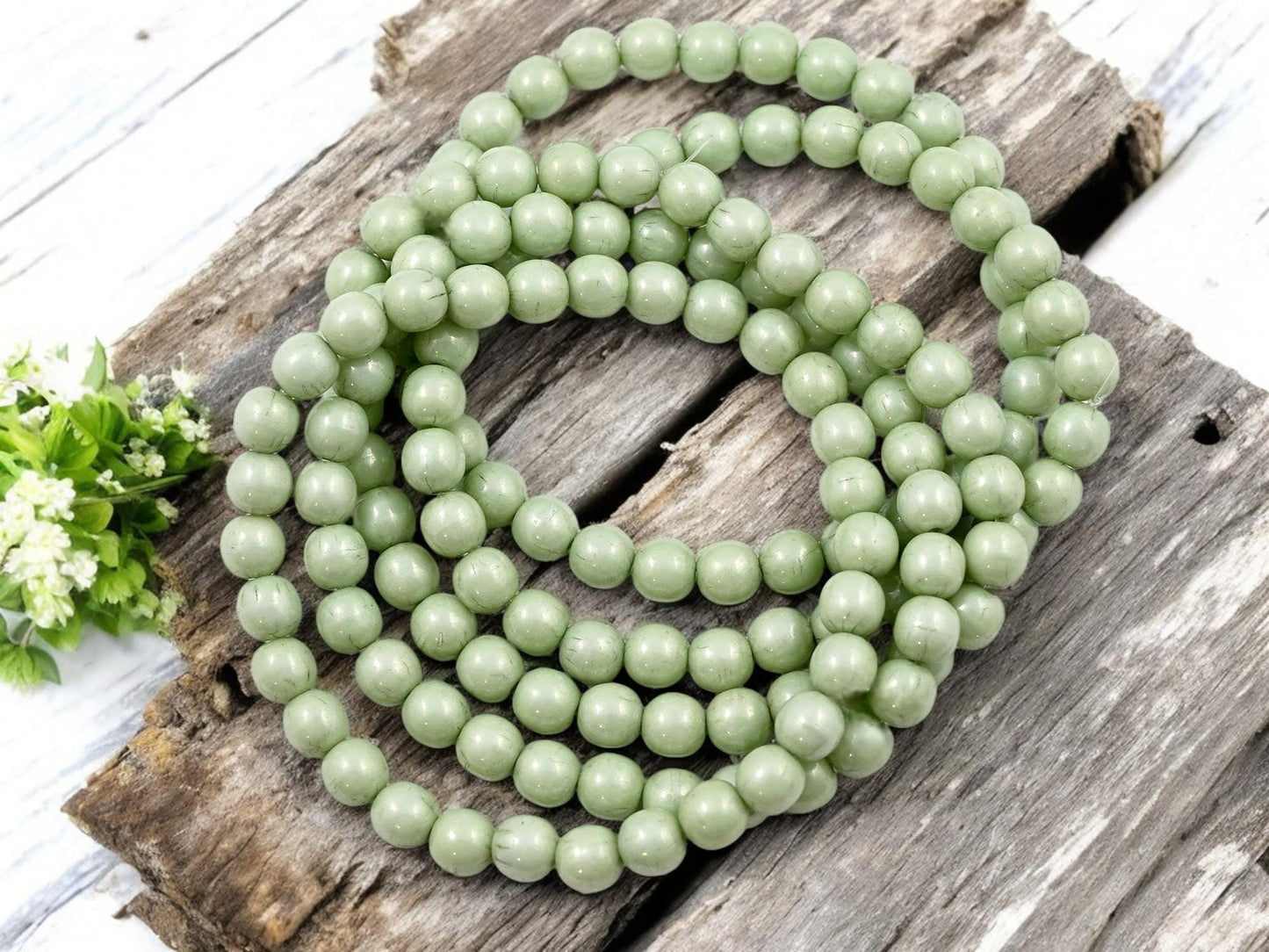 Czech Glass Beads - Druk Beads - Round Beads - Mint Green - 6mm - 30pcs (B297)