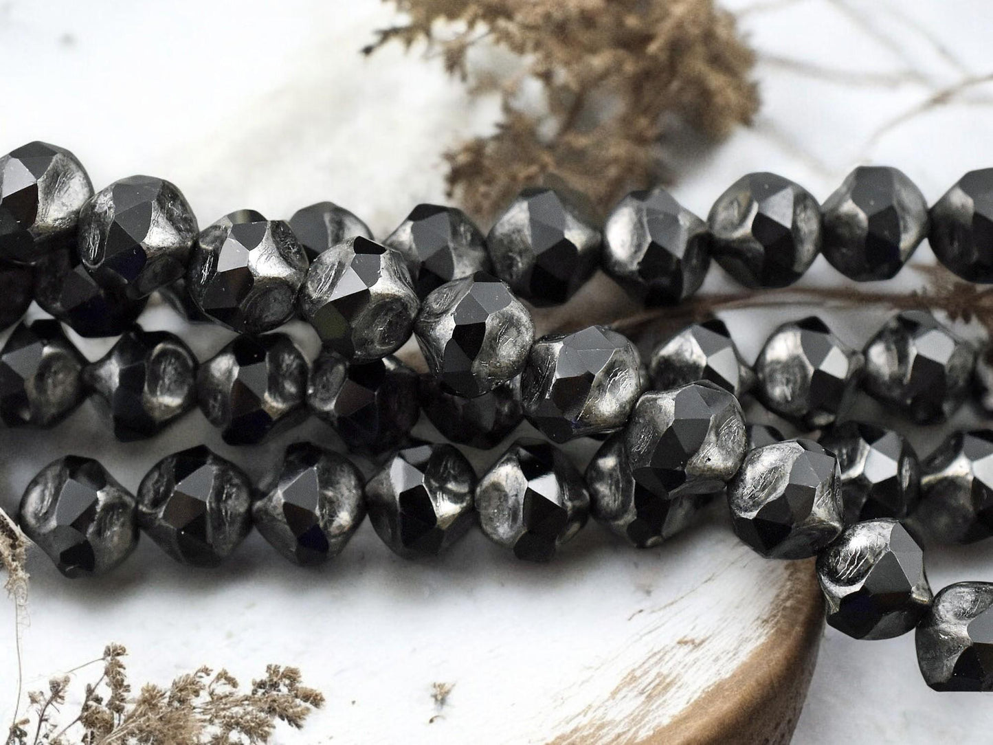 *15* 8mm Silver Washed Jet Black Central Cut Round Beads