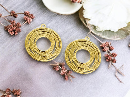 Metal Pendant - Gold Pendant - Bohemian Pendant - Floating Ring Pendant - 33x30mm - (3532)