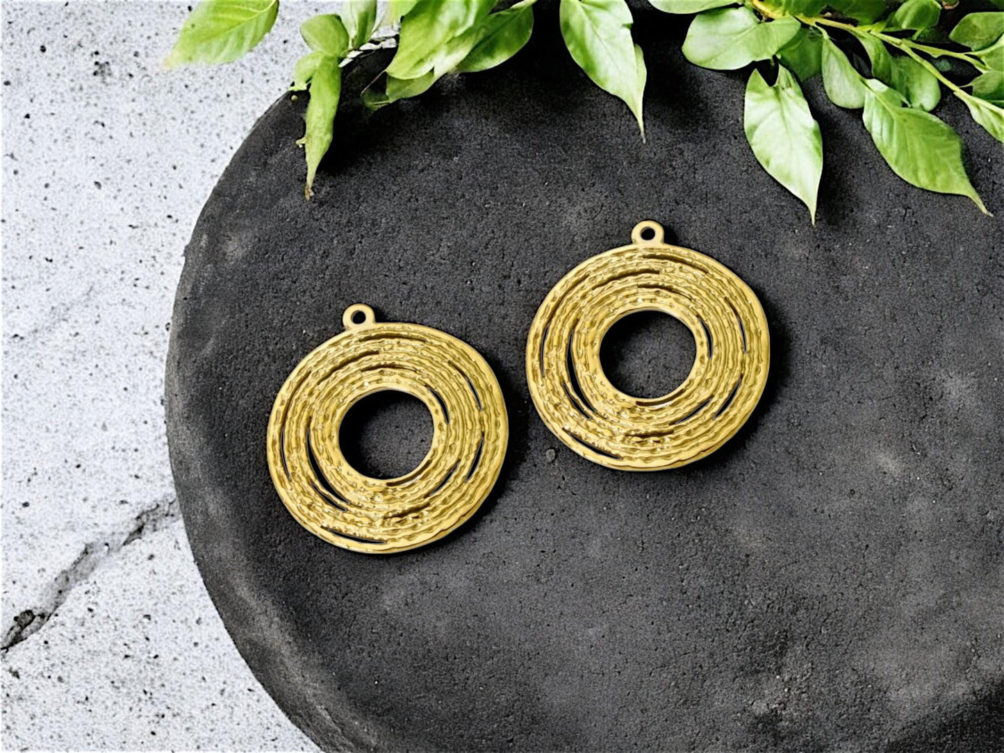 Metal Pendant - Gold Pendant - Bohemian Pendant - Floating Ring Pendant - 33x30mm - (3532)