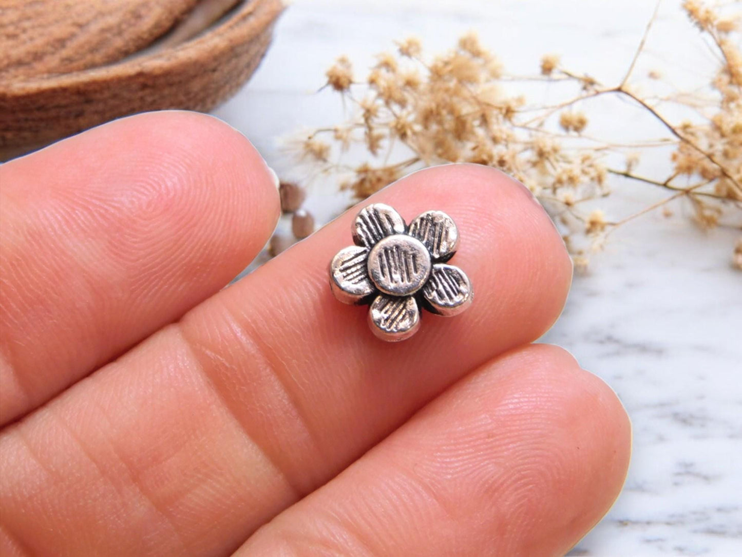 *50* 10mm Antique Silver Daisy Flower Spacer Beads
