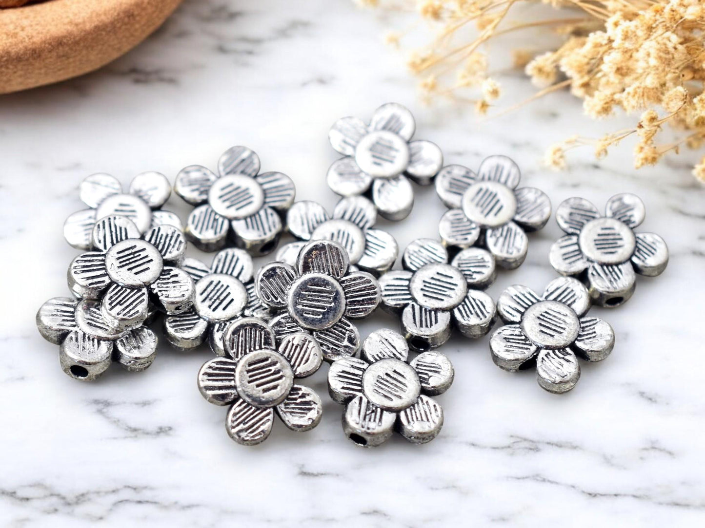 *50* 10mm Antique Silver Daisy Flower Spacer Beads