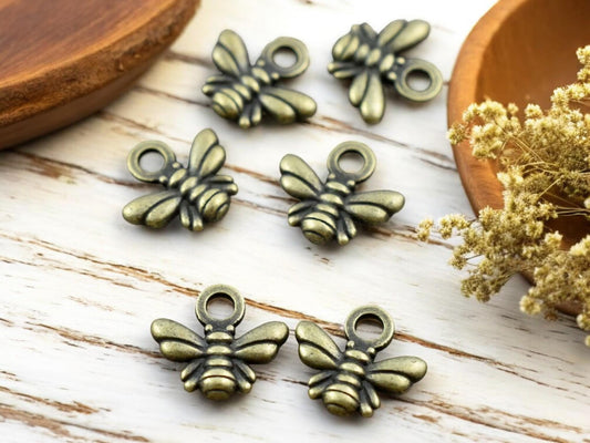 *50* 10x11mm Antique Bronze Bee Charms