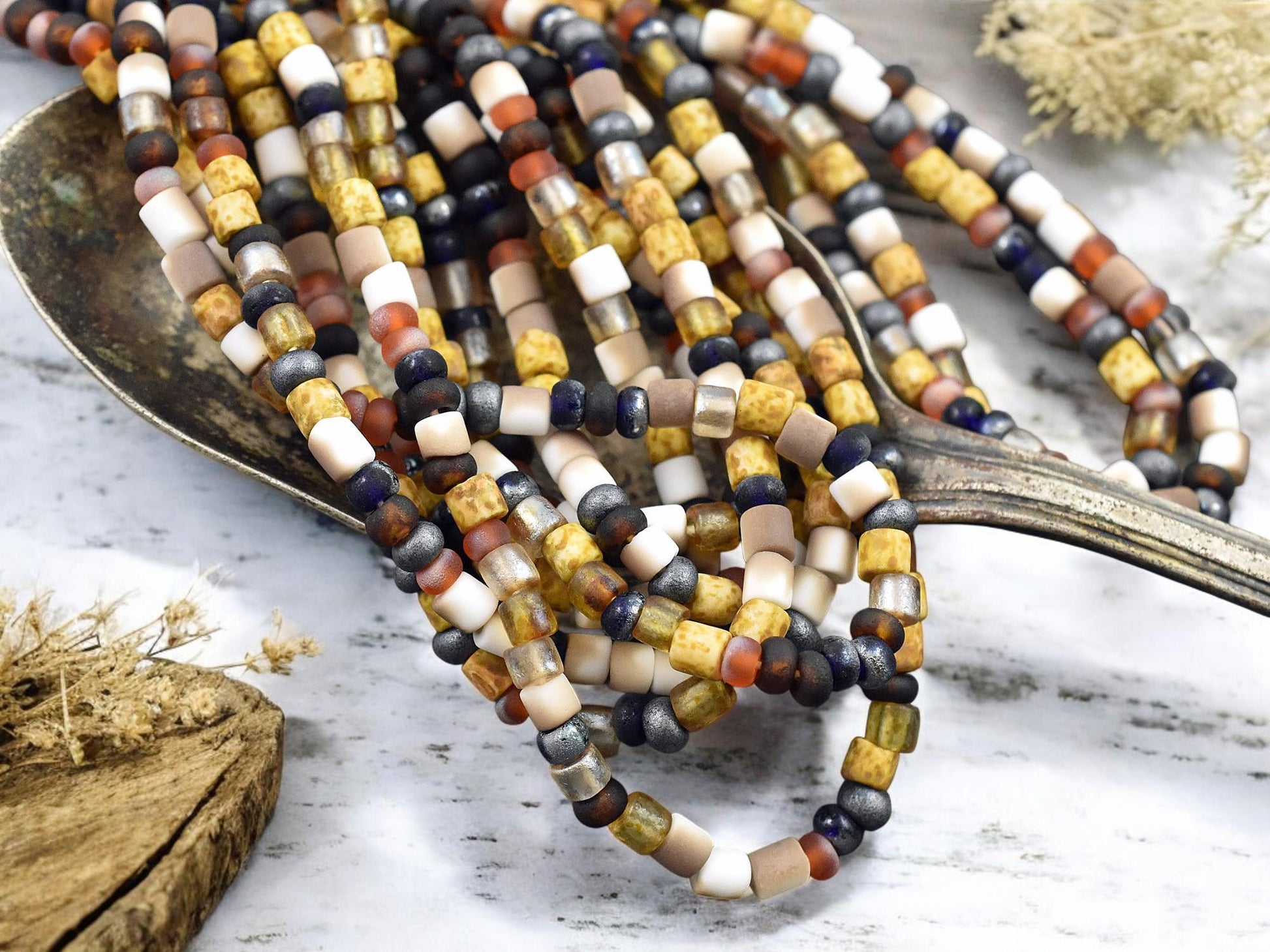 6/0 Aged Matte Honeycomb Tube Picasso Mix Seed Beads (20" Strand)