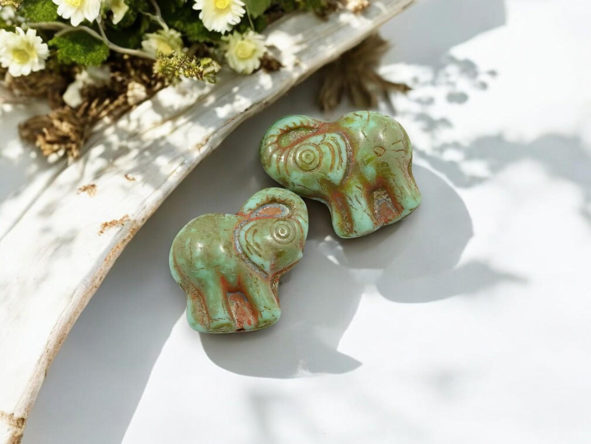 Picasso Beads - Elephant Beads - Czech Glass Beads - Elephant Pendant - Lucky Elephant - Elephant Charm - 21x20mm - 4pcs - (A114)