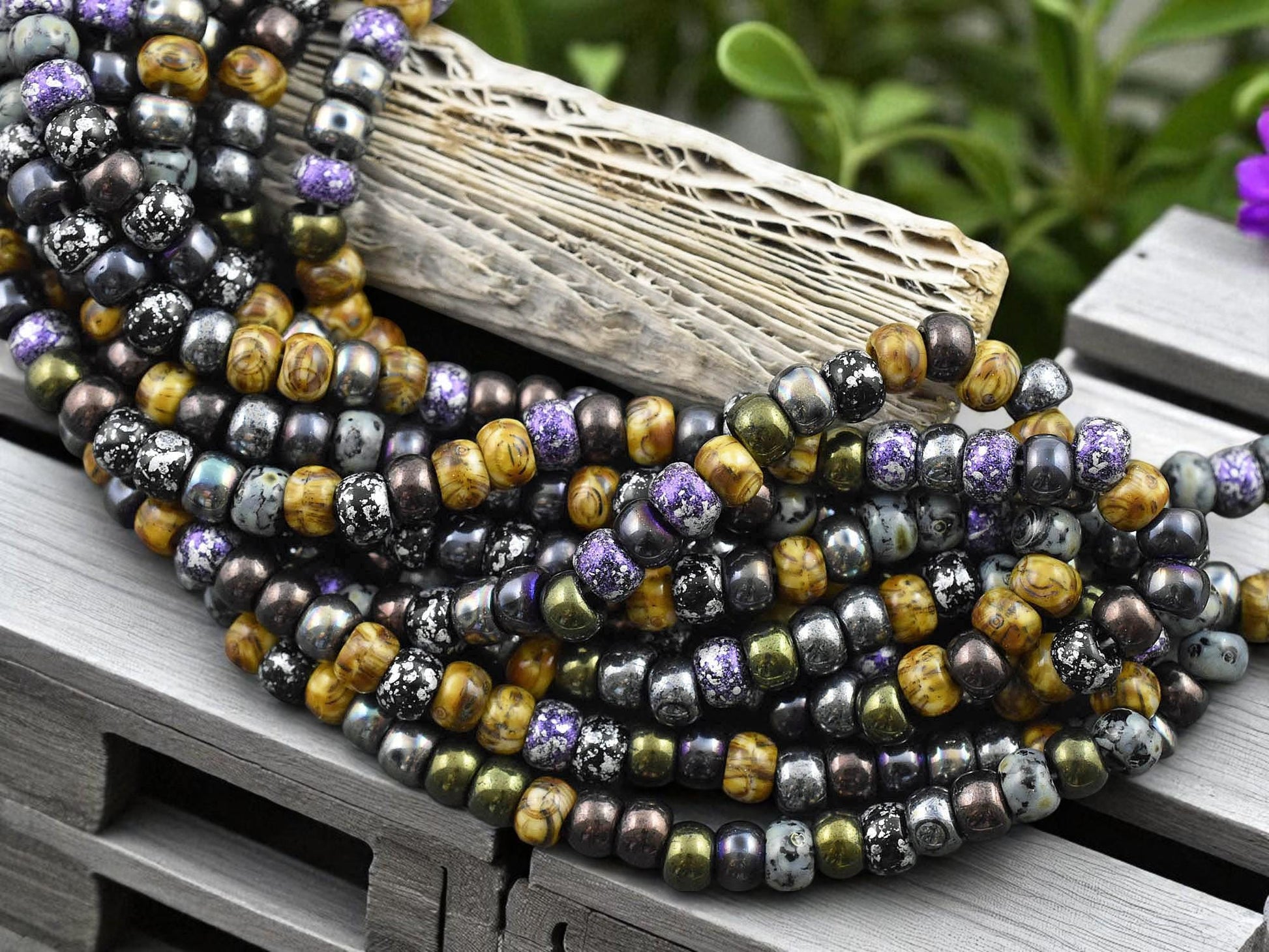 2/0 Aged Void Picasso Mix Seed Beads (21" Strand)