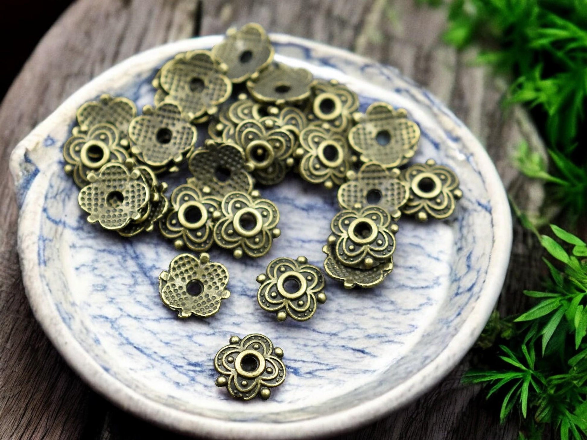*100* 8mm Antique Bronze Bead Caps