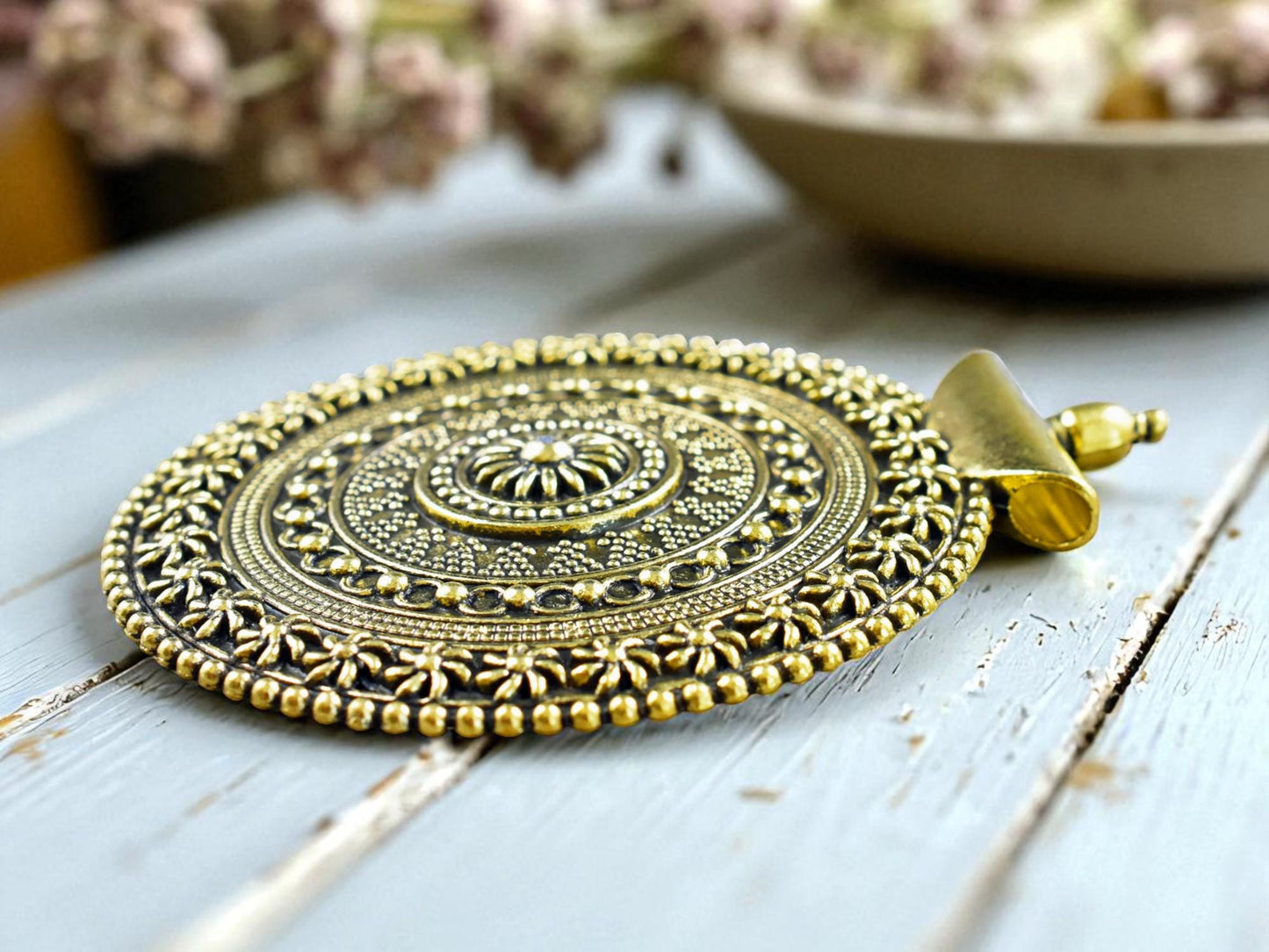 79x64mm Antique Gold Medallion Pendant