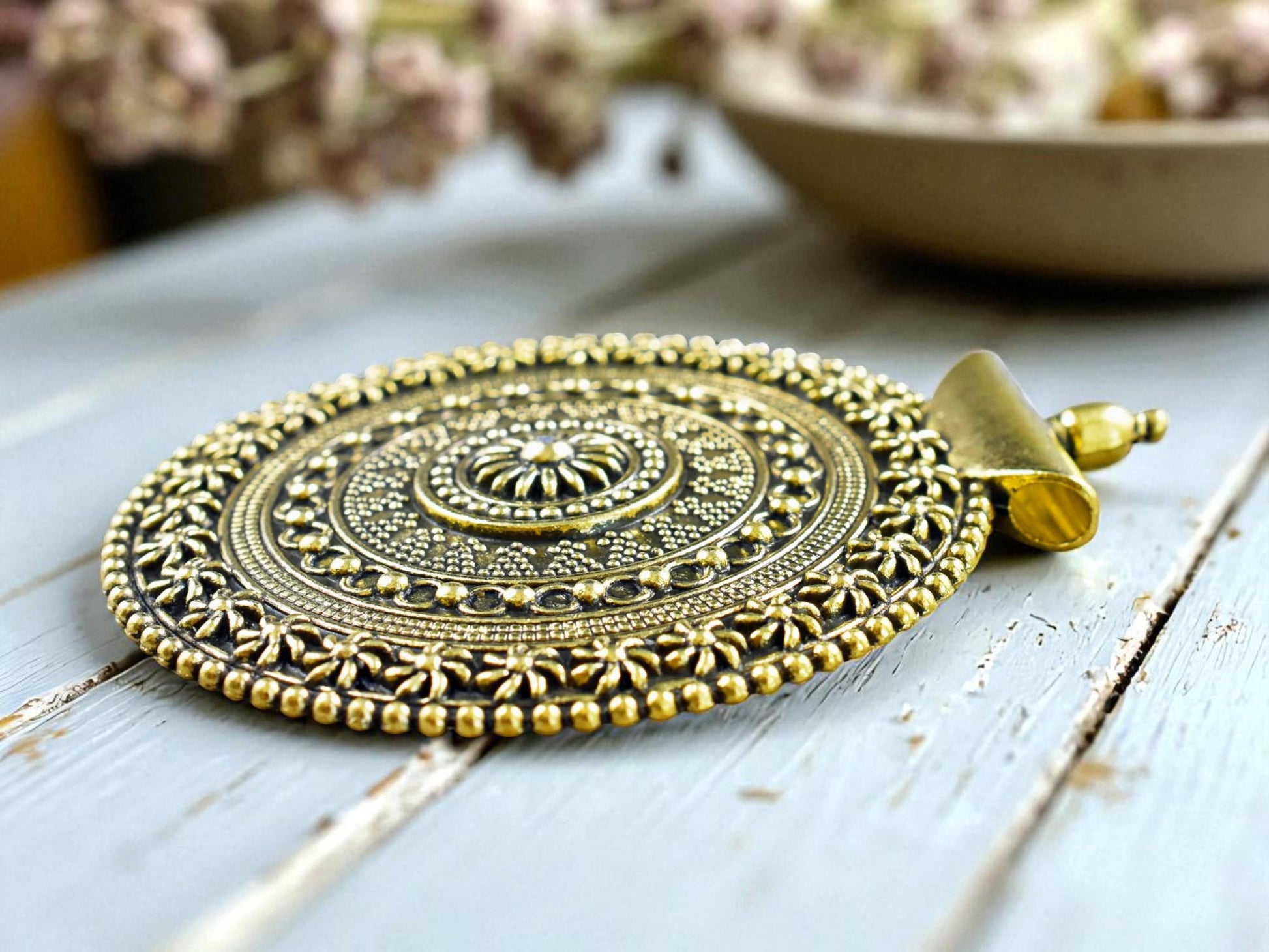 79x64mm Antique Gold Medallion Pendant