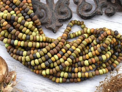 5/0 Aged Matte Rustic Mosaic Picasso Mix Seed Beads (20" Strand)