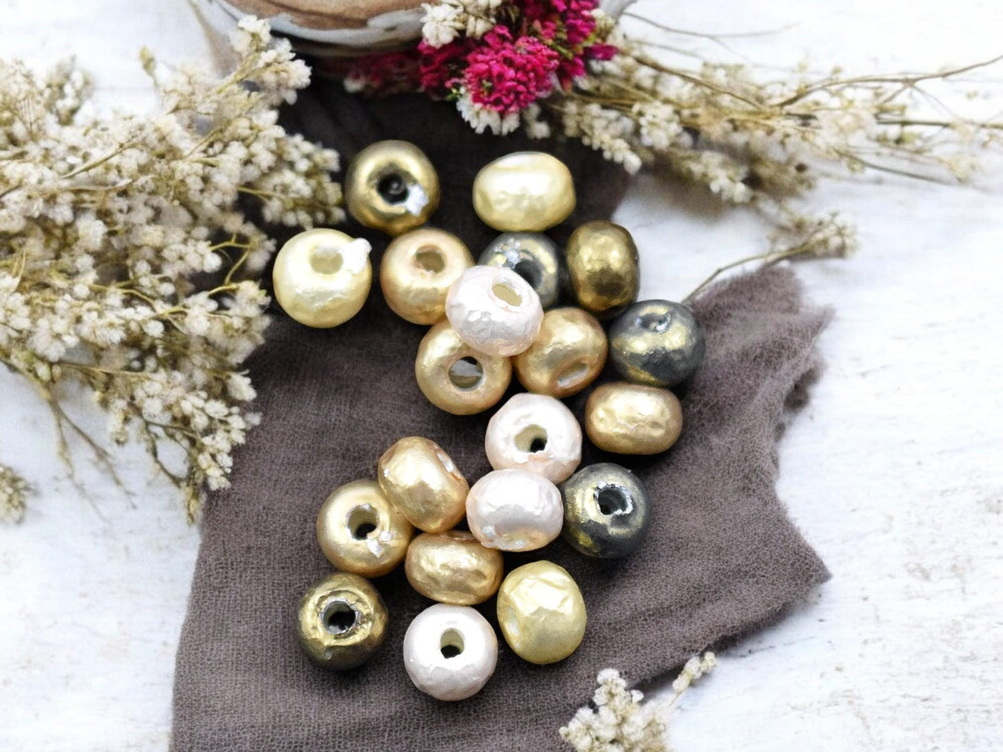 7.6g Miyuki Mixed Cream Pearl Baroque Seed Beads - Size 6/0