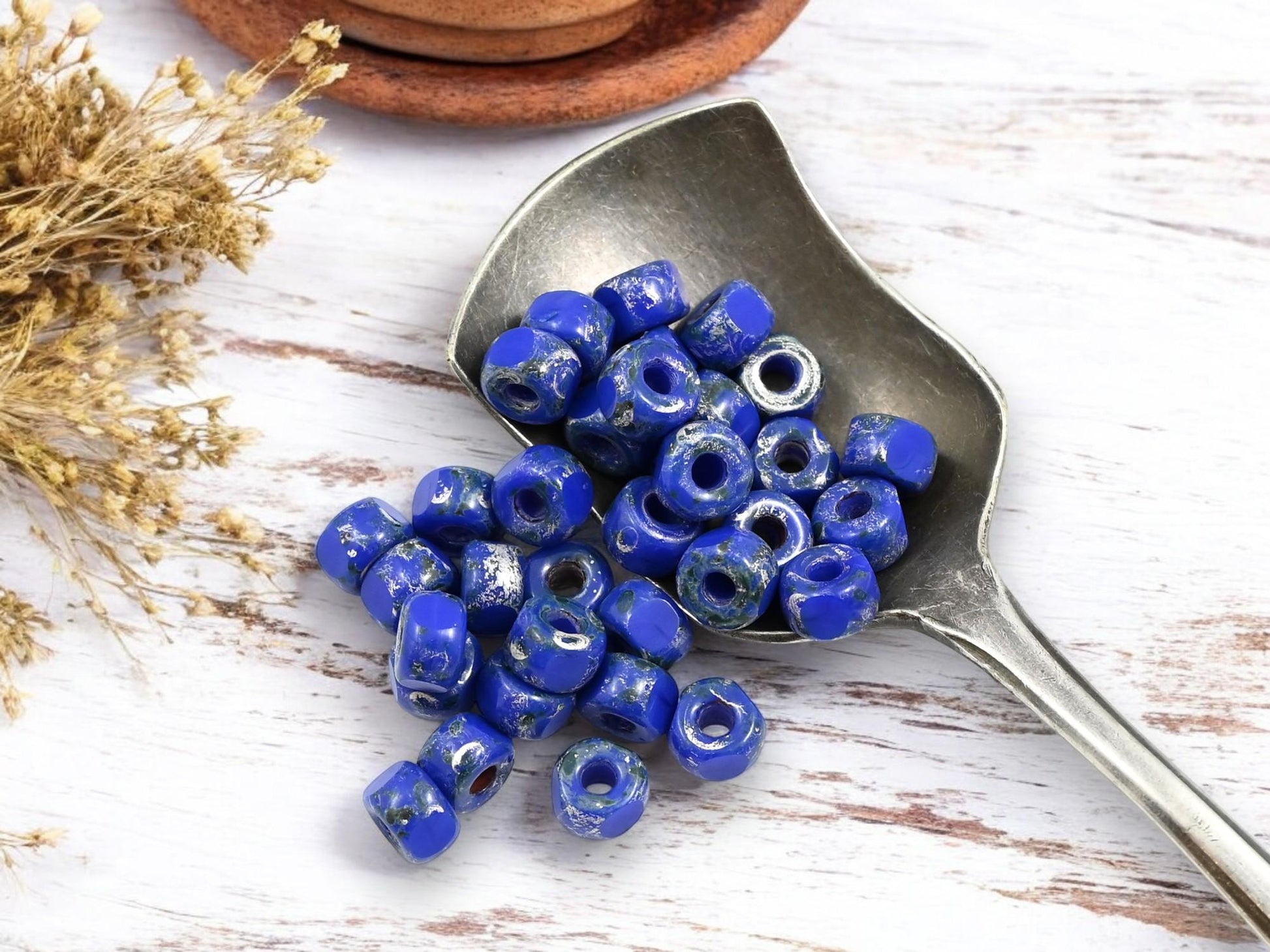 20g 3 Cut Opaque Blue Rembrandt 2/0 Matubo Beads