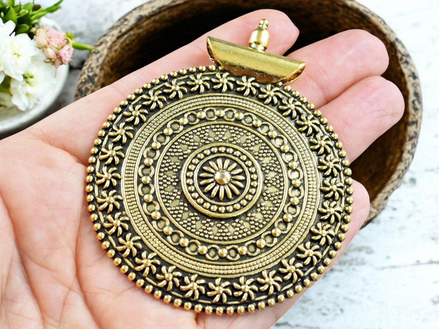 79x64mm Antique Gold Medallion Pendant