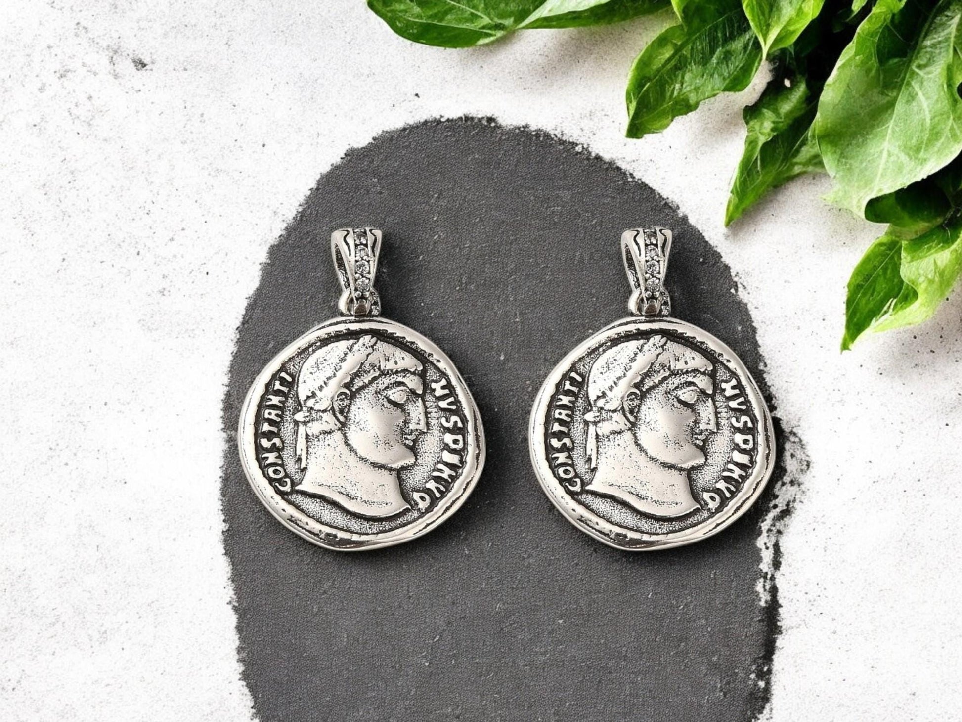 *2* 20x18mm Antique Silver Plated Brass Roman Coin Charm Pendants