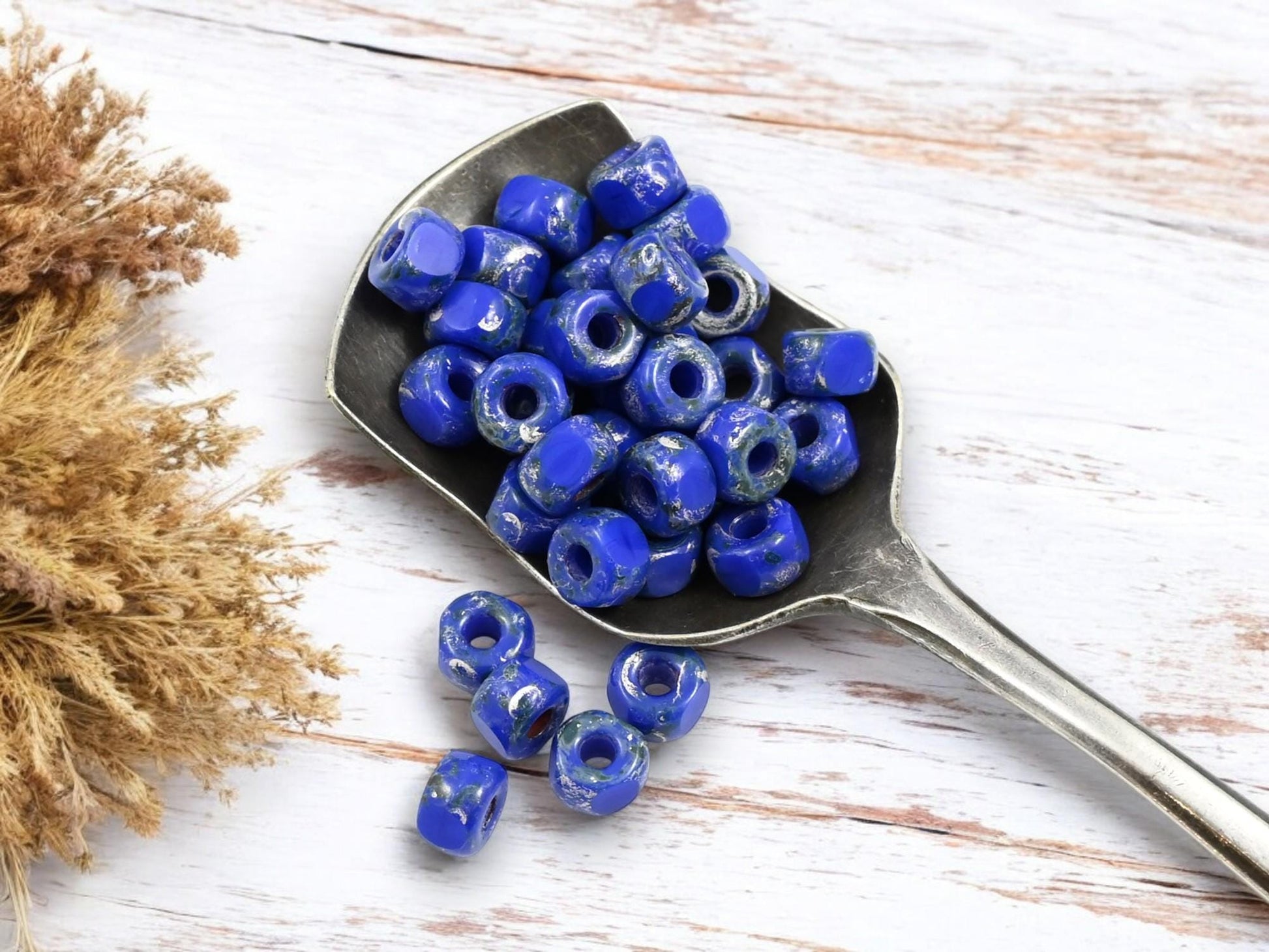 20g 3 Cut Opaque Blue Rembrandt 2/0 Matubo Beads