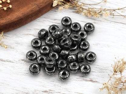 20g Jet Rembrandt 2/0 Matubo Beads