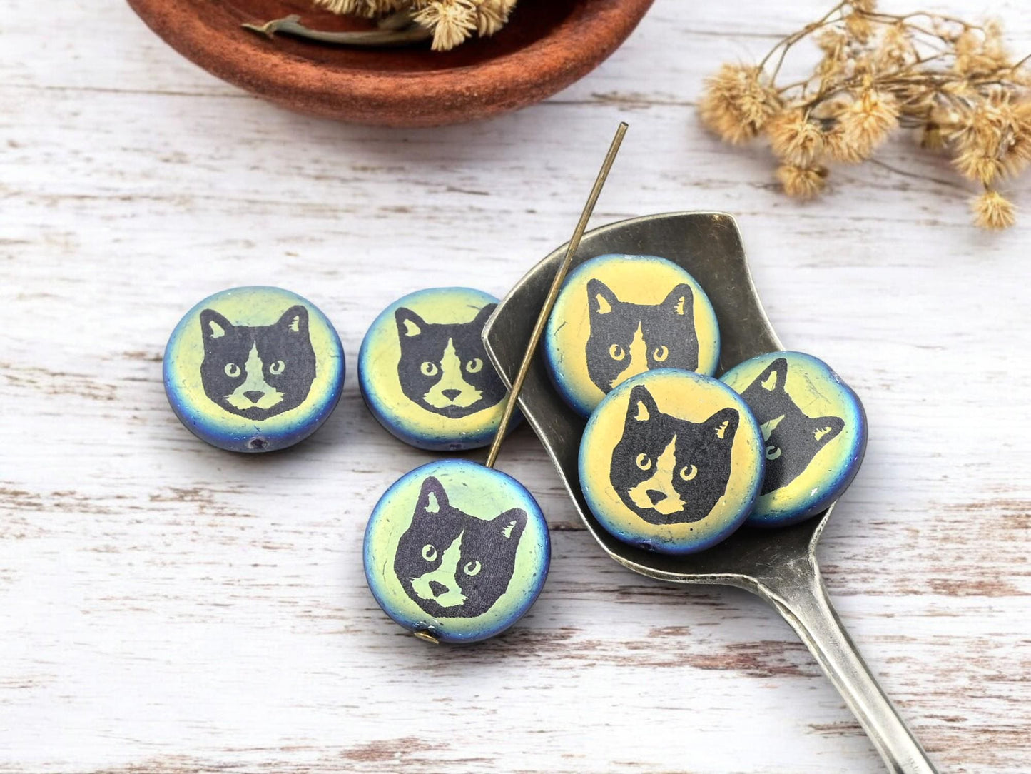 Czech Glass Beads - Cat Beads - Animal Beads - Laser Etched Beads - Laser Tattoo Beads - 17mm - 6pcs - (5734)