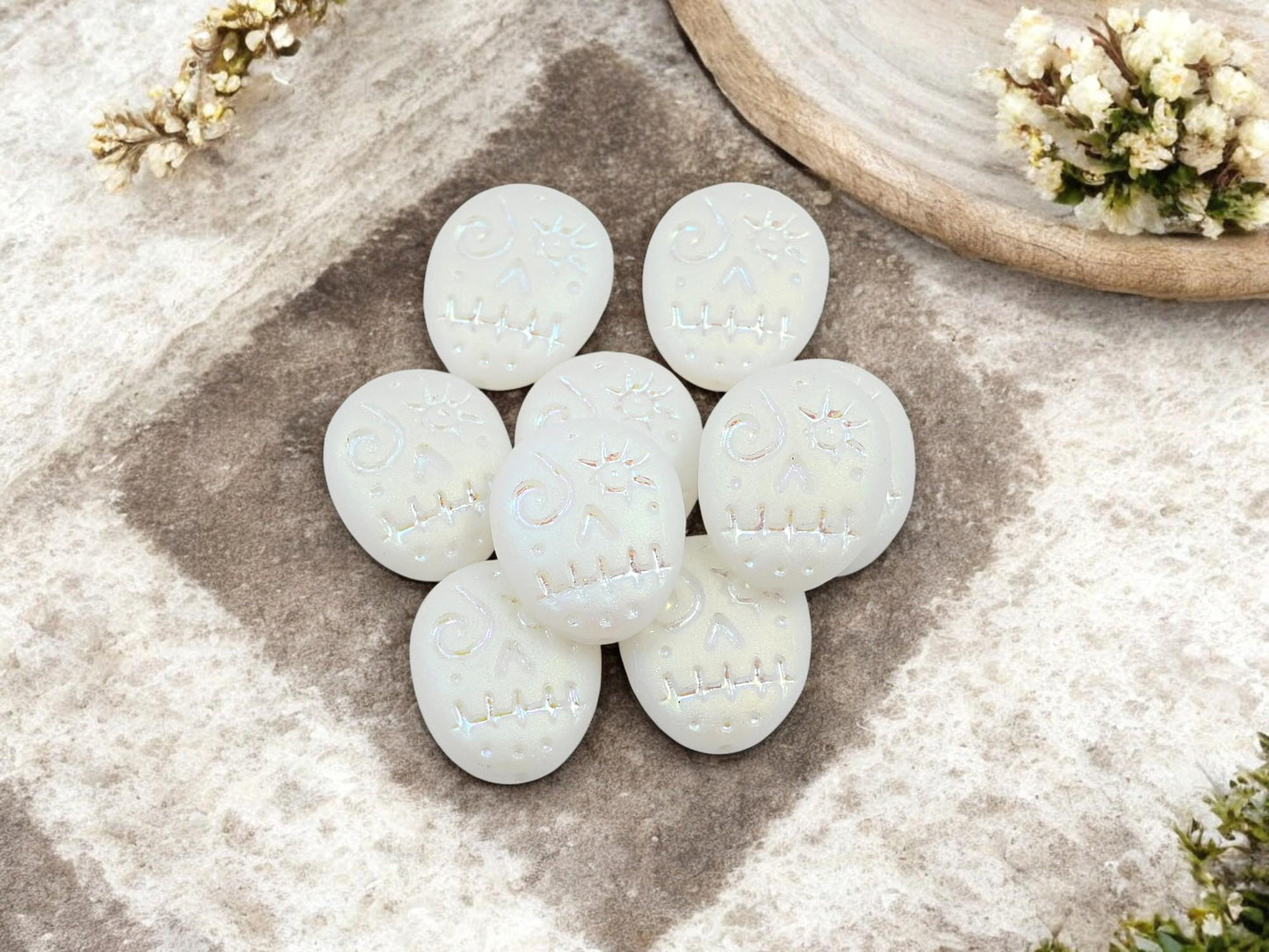 Czech Glass Beads - Skull Beads - Sugar Skull - Picasso Beads - Voodoo Beads - 15x13mm - 9pcs - (A74)