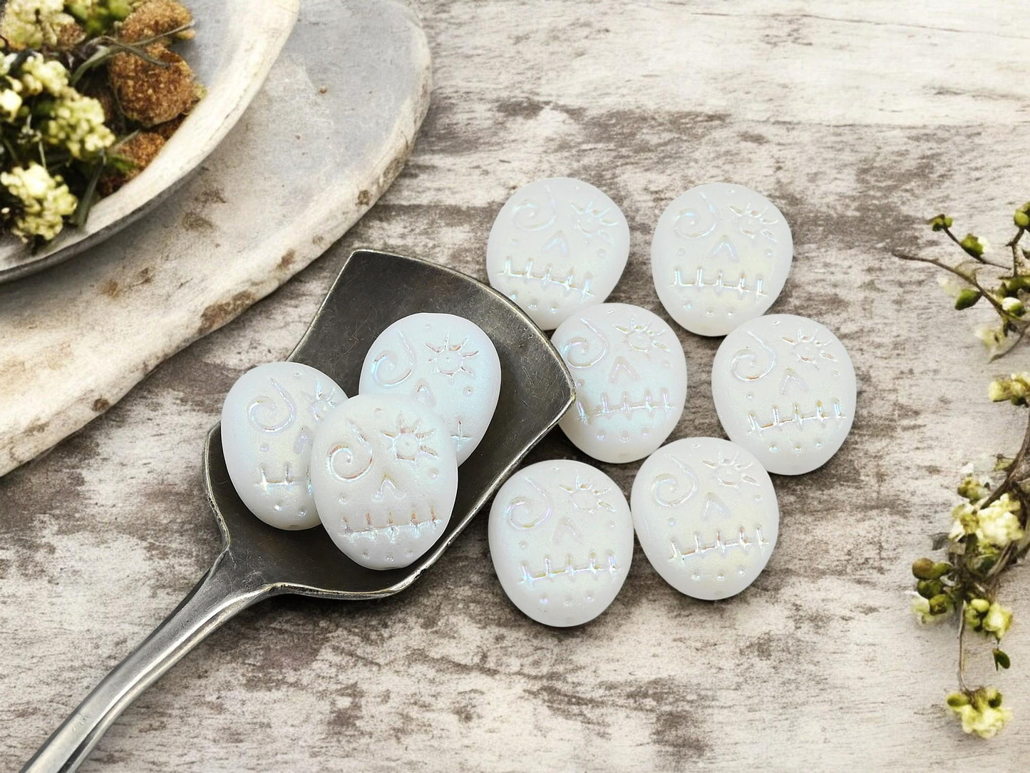 Czech Glass Beads - Skull Beads - Sugar Skull - Picasso Beads - Voodoo Beads - 15x13mm - 9pcs - (A74)