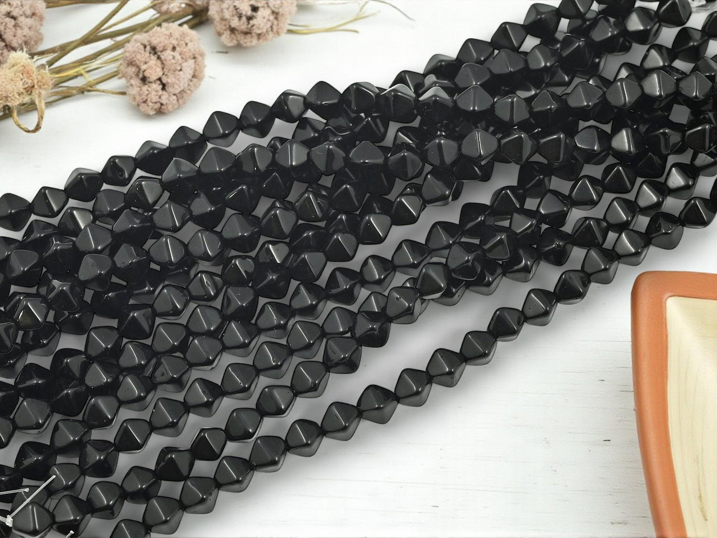 Czech Glass Beads - Black Beads - Lucerna Bicone - Bicone Beads - Spacer Beads - 6mm - 25pcs - (1810)