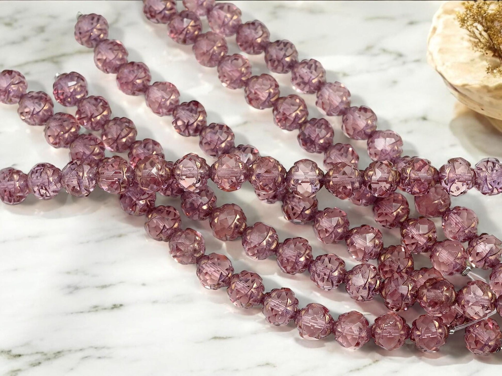 Czech Glass Beads - Pink Beads - Flower Beads - Fire Polished Beads - Rosebud Beads - 8mm Beads - 15pcs - (4022)