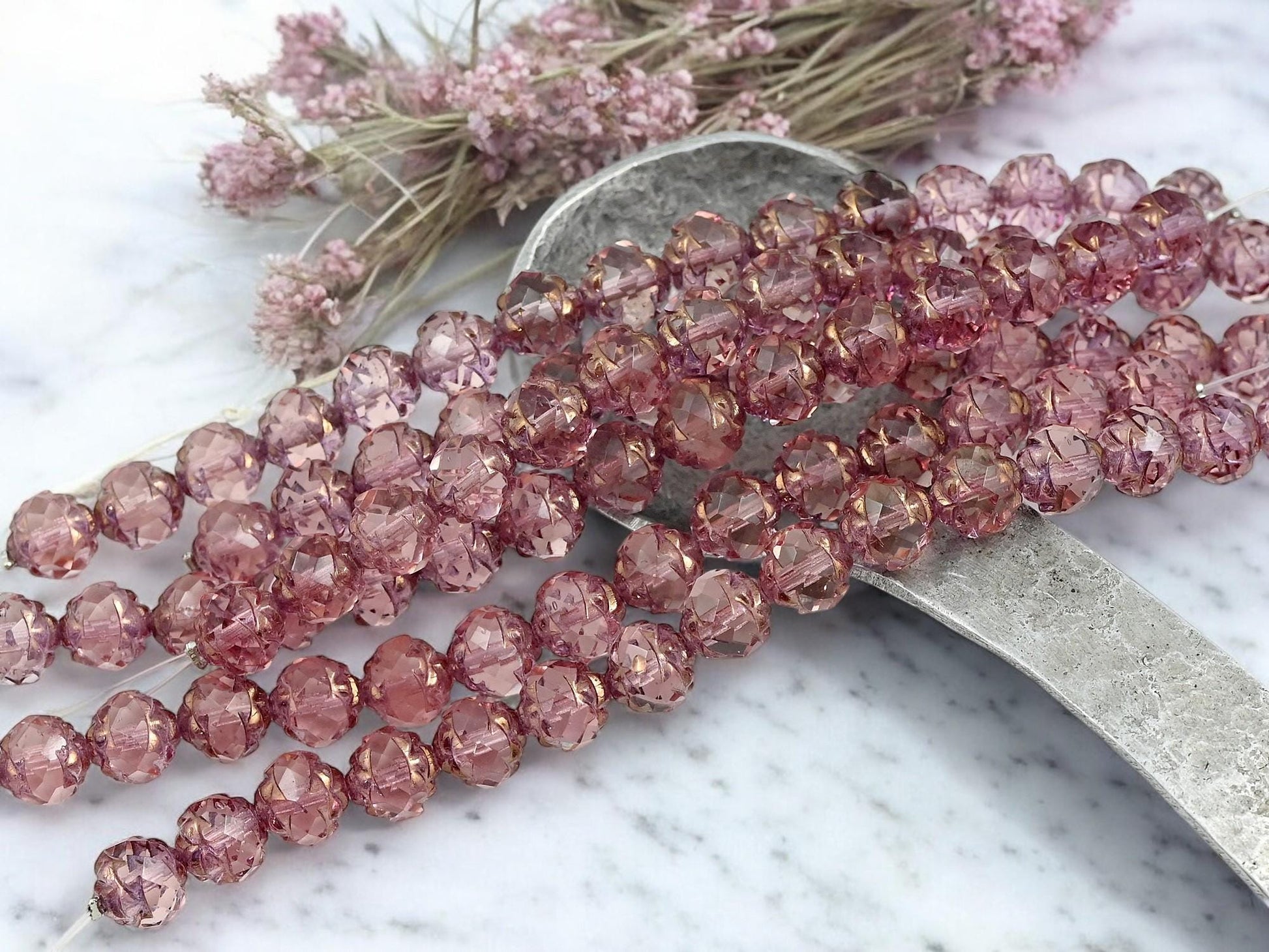 Czech Glass Beads - Pink Beads - Flower Beads - Fire Polished Beads - Rosebud Beads - 8mm Beads - 15pcs - (4022)