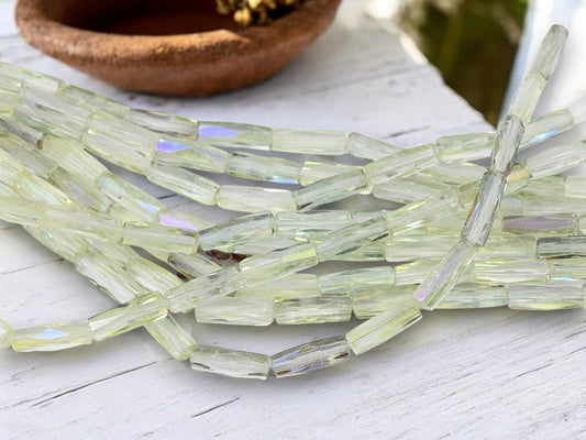 Czech Glass Beads - Tube Beads - Old Stock Beads - Vintage Beads - 15x5mm - 13pcs - (A589)