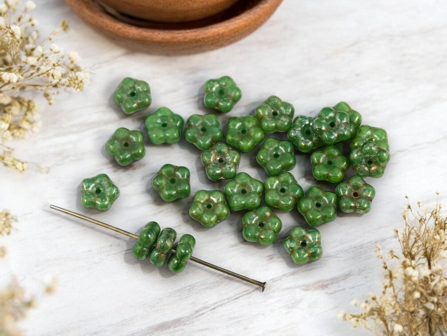 Czech Glass Beads - Daisy Spacers - Daisy Beads - Flower Beads - Forget Me Not Beads - Spacer Beads - 8x3mm - 60pcs - (B458)