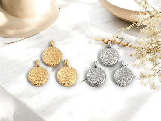 Metal Charms - Medallion Charm - Hammered Charms - Round Tags - Gold Charms - Silver Charms - 10pcs - 11x8mm - Choose Your Color
