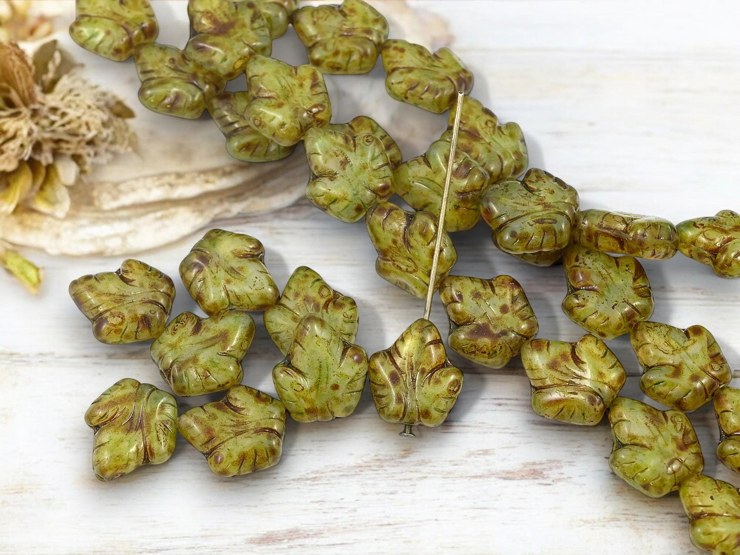 Leaf Beads - Czech Glass Beads - Picasso Beads - Fall Beads - Czech Leaves - 16x14mm - 8pcs - (5445)