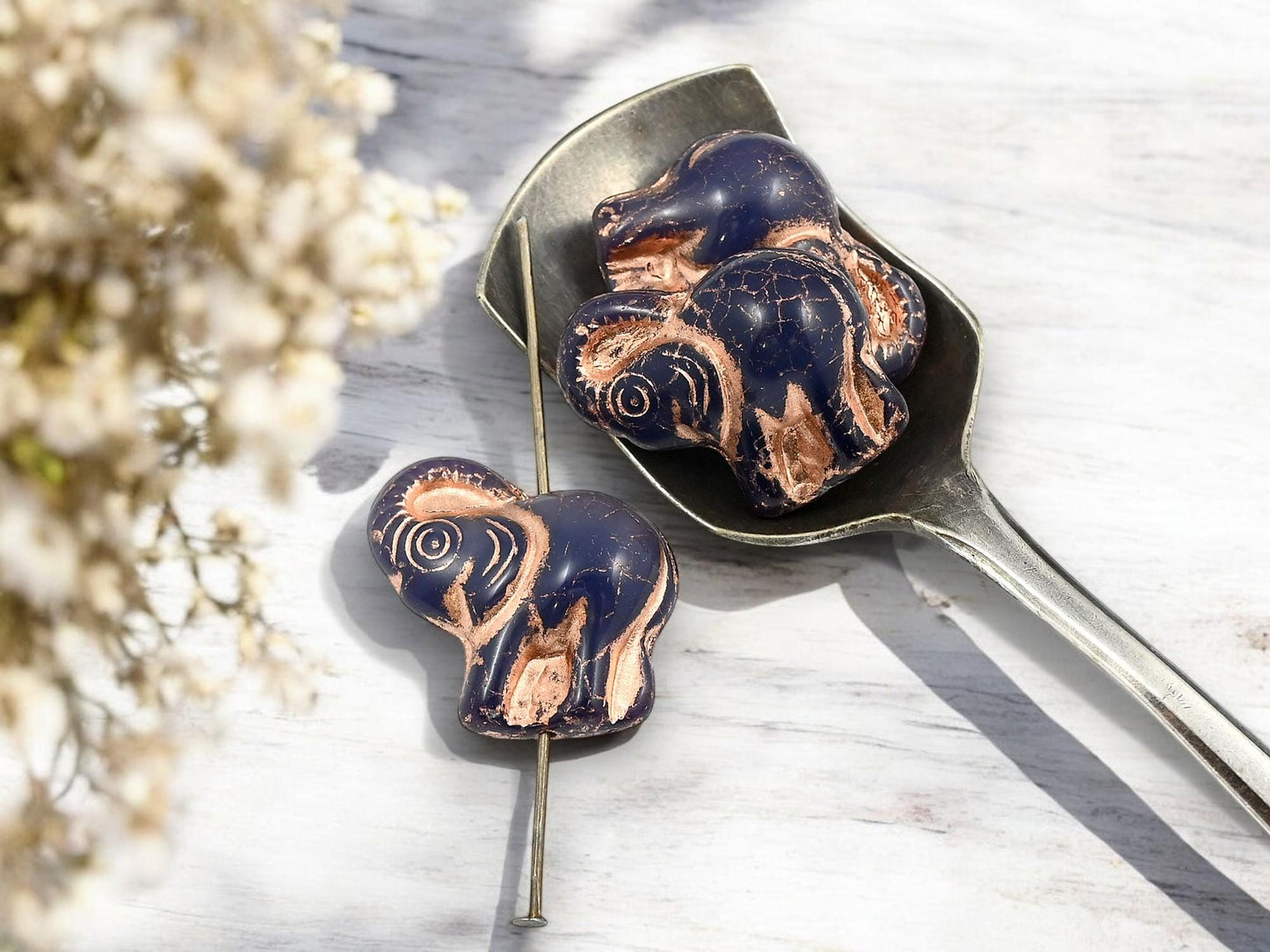 Czech Glass Beads - Elephant Beads - Elephant Pendant - Lucky Elephant - Elephant Charm - 21x20mm - 4pcs - (3987)