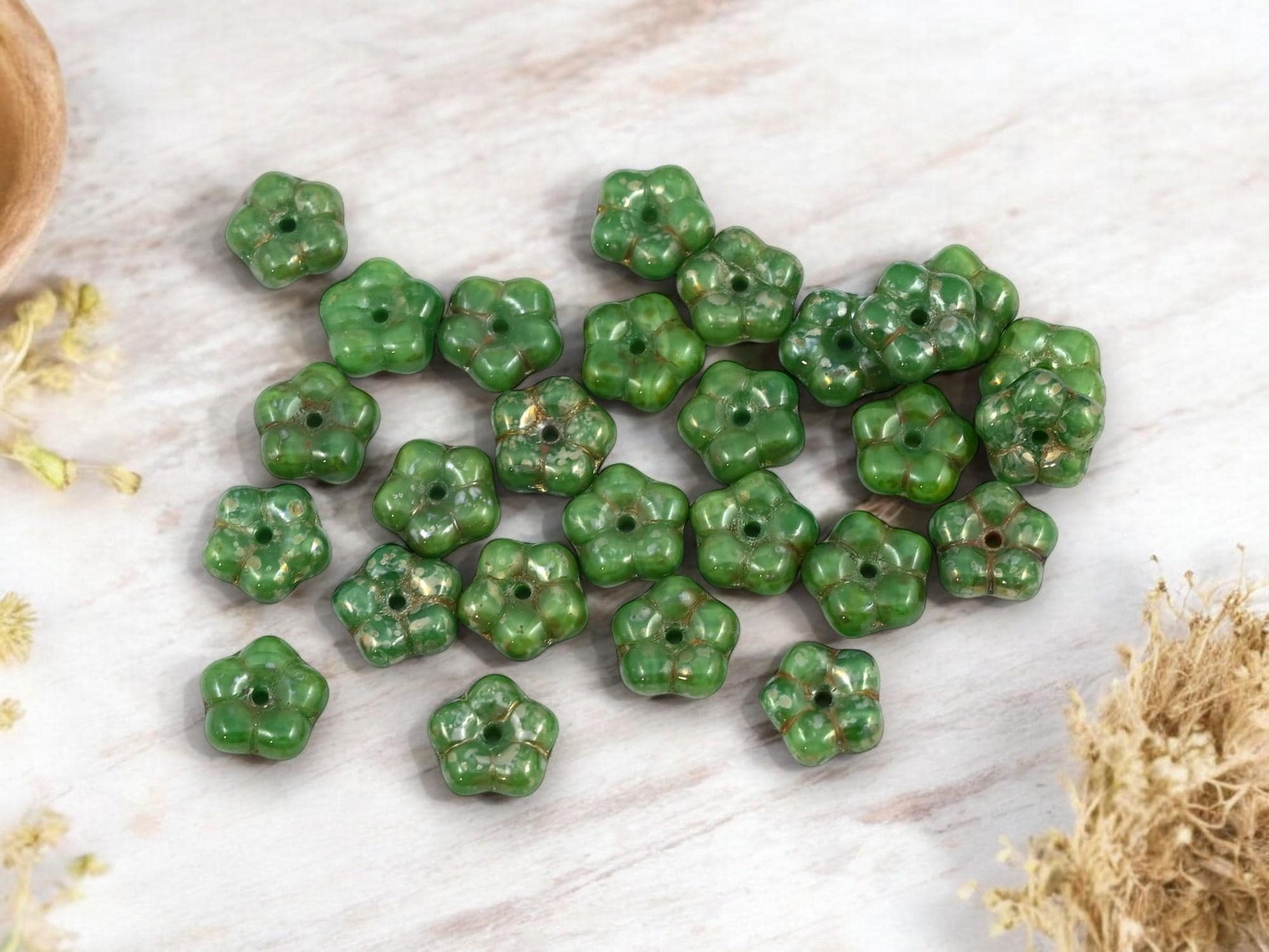 Czech Glass Beads - Daisy Spacers - Daisy Beads - Flower Beads - Forget Me Not Beads - Spacer Beads - 8x3mm - 60pcs - (B458)